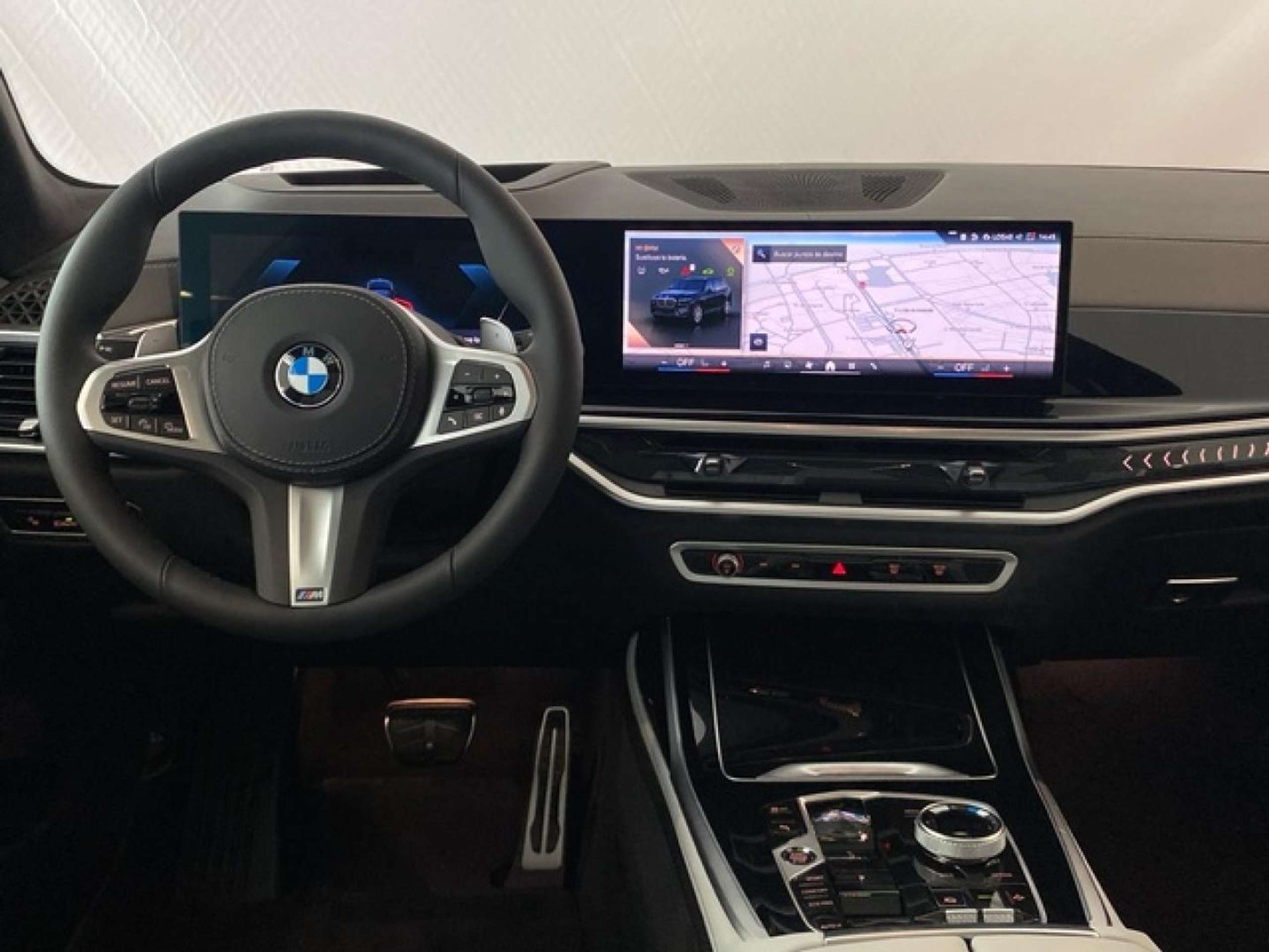 BMW - X7