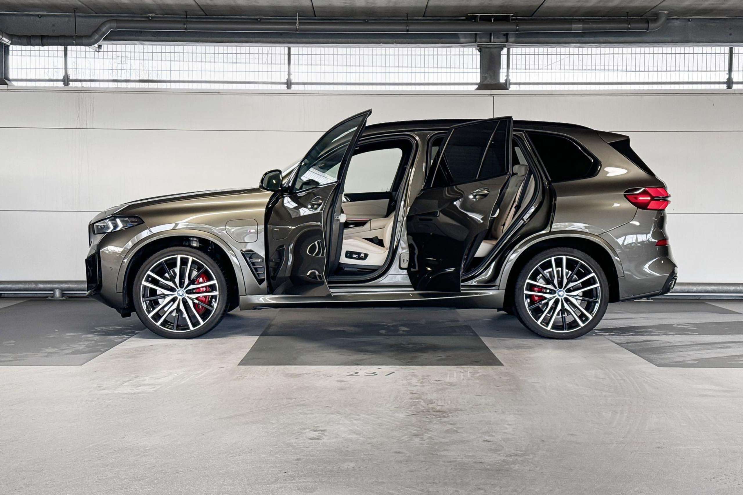 BMW - X5