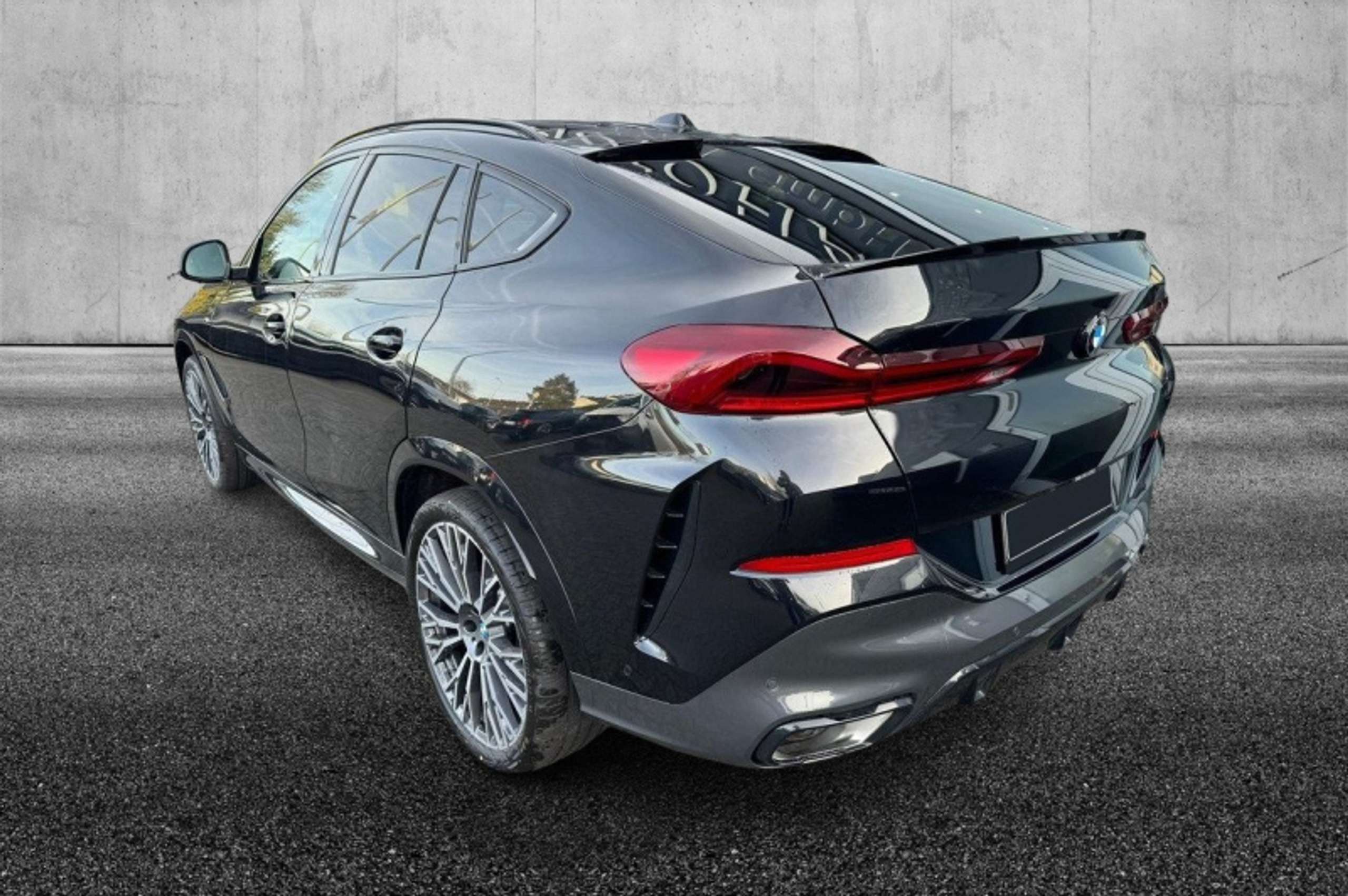 BMW - X6