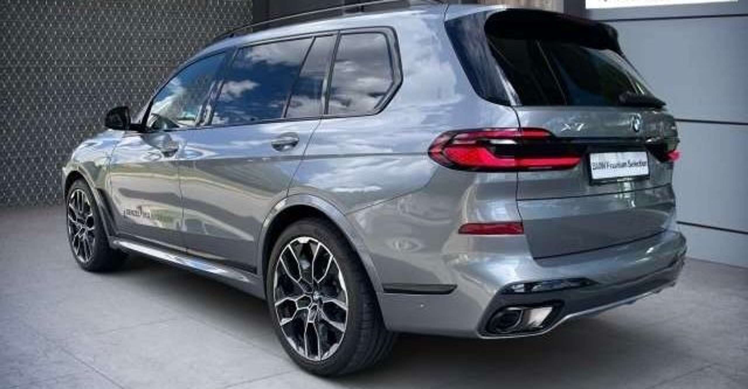 BMW - X7