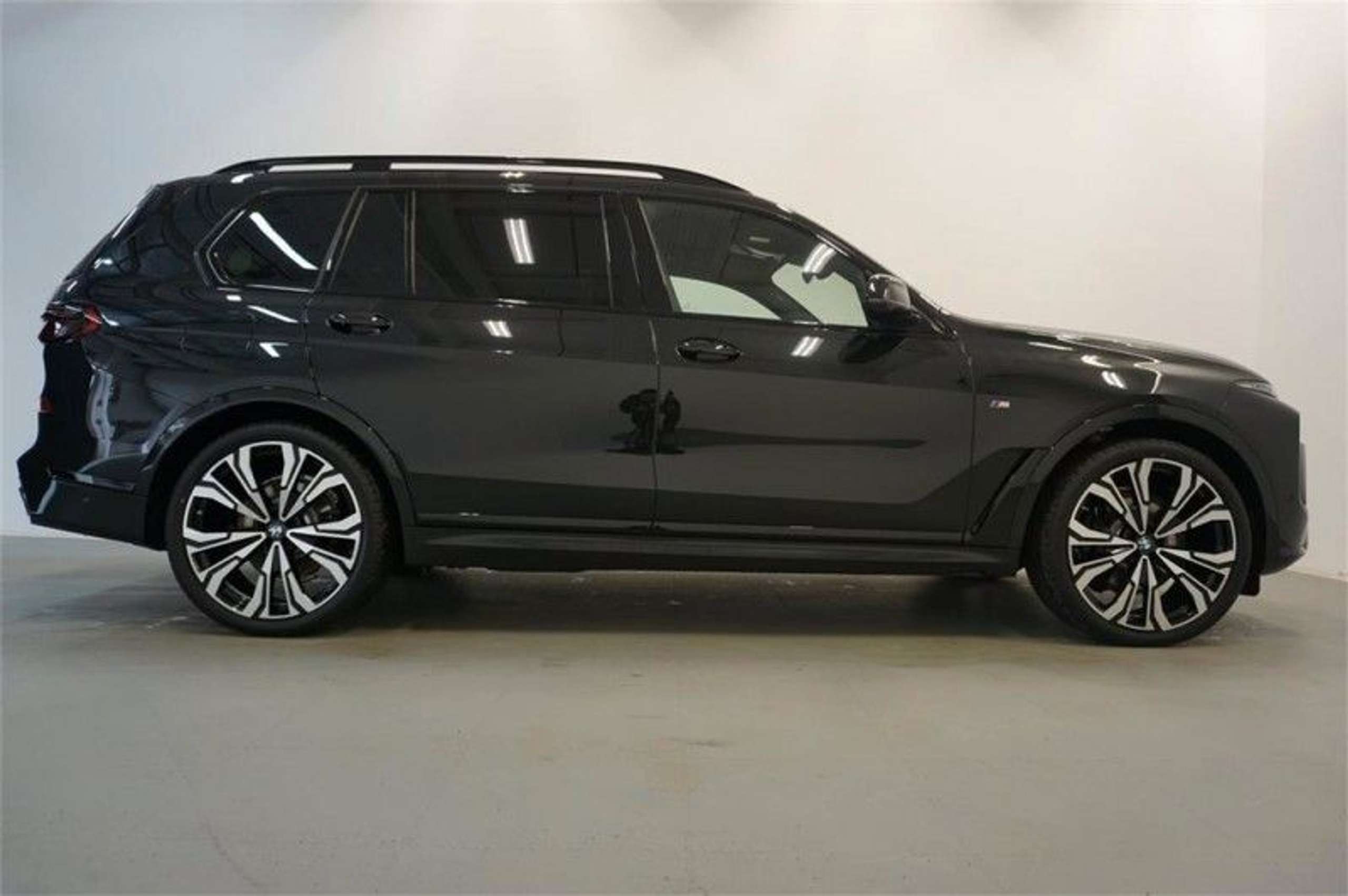 BMW - X7