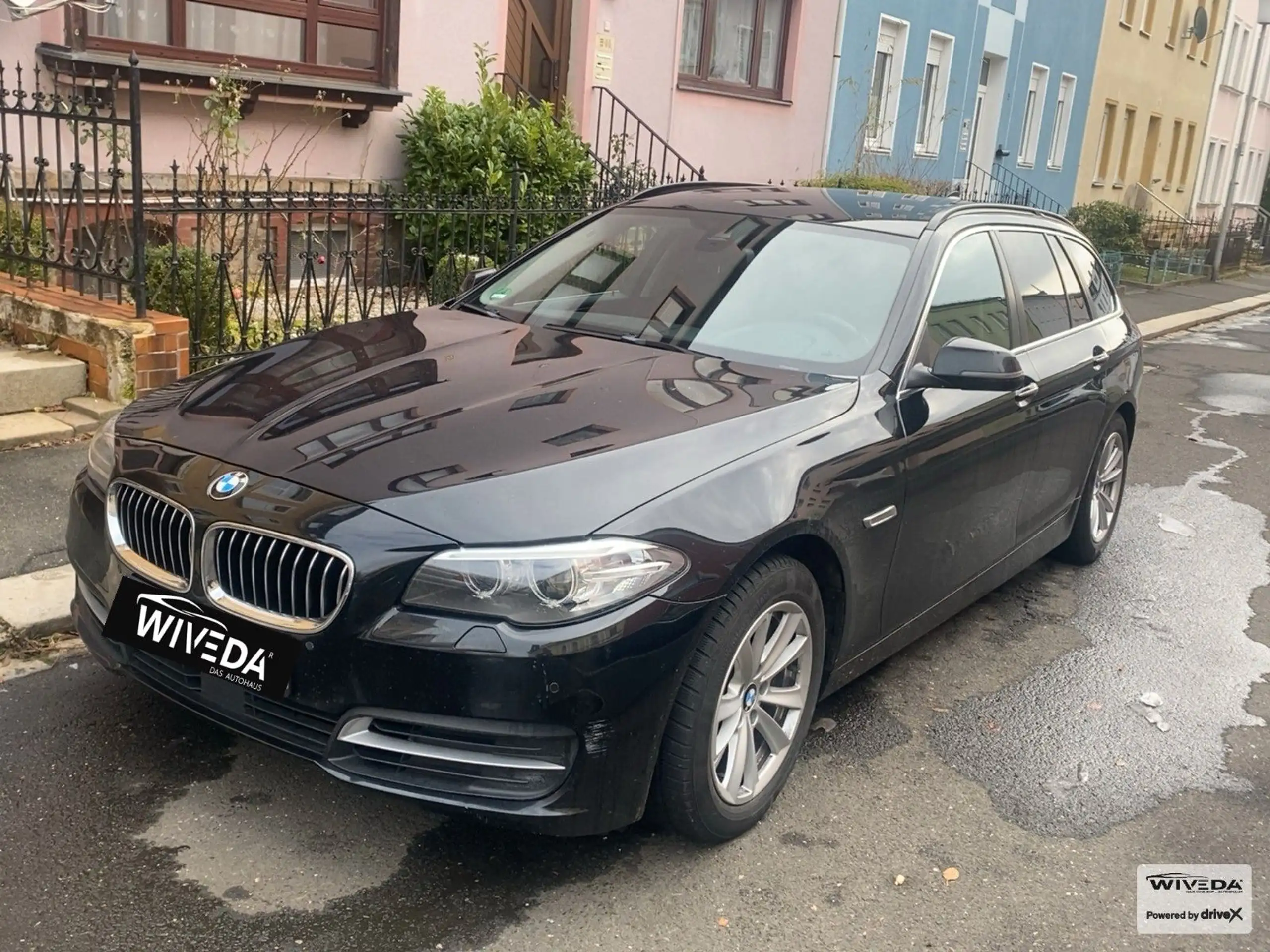 BMW - 525