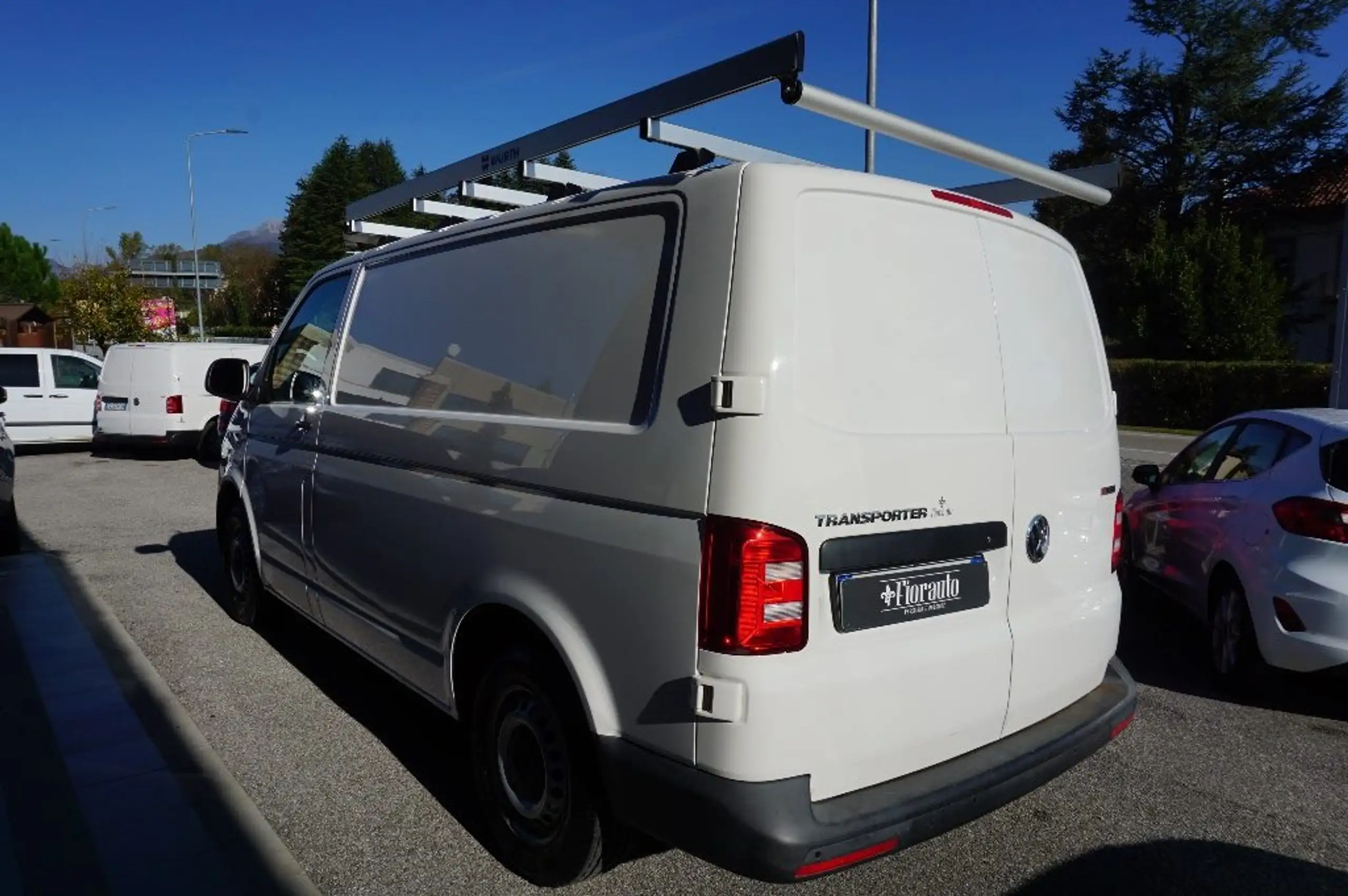 Volkswagen - Transporter