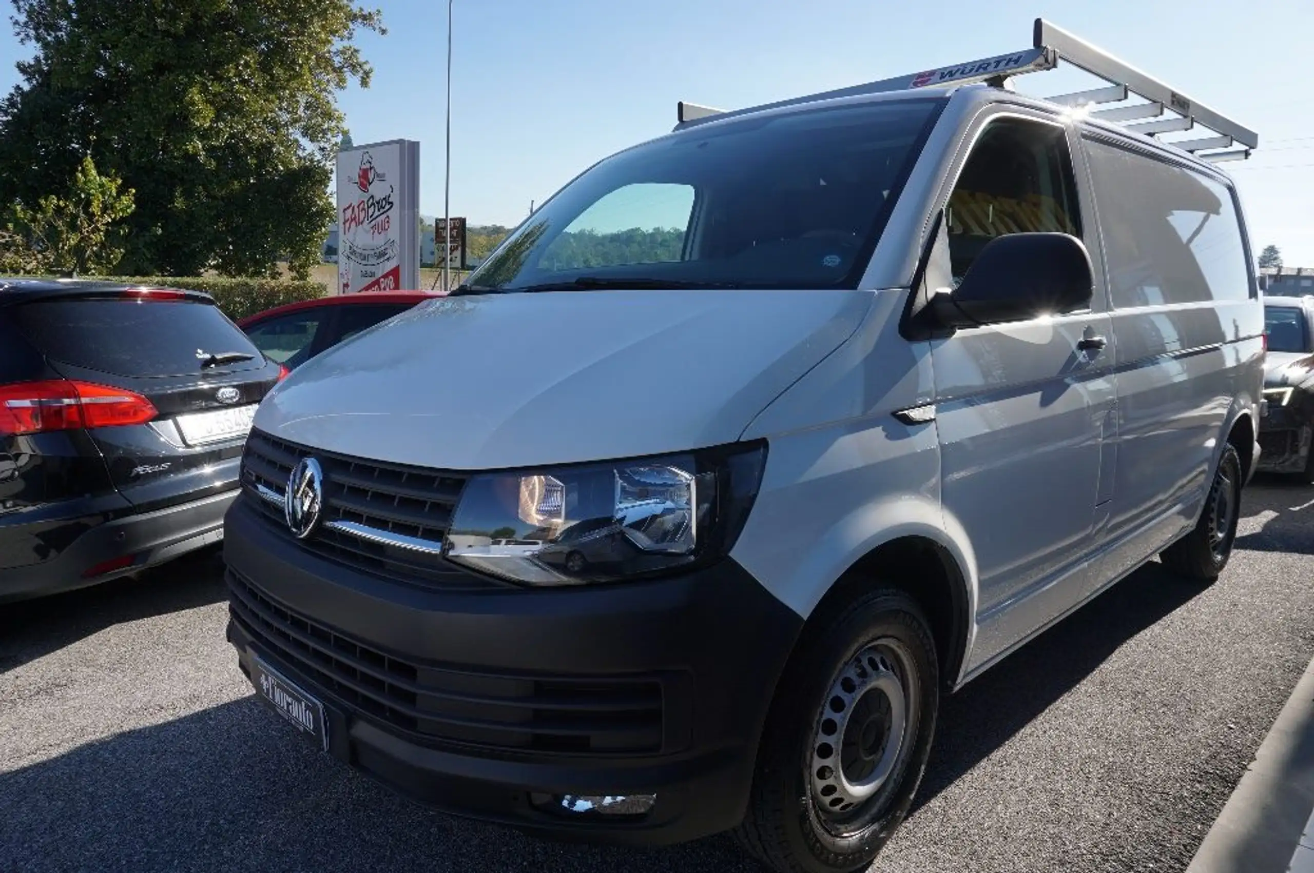 Volkswagen - Transporter