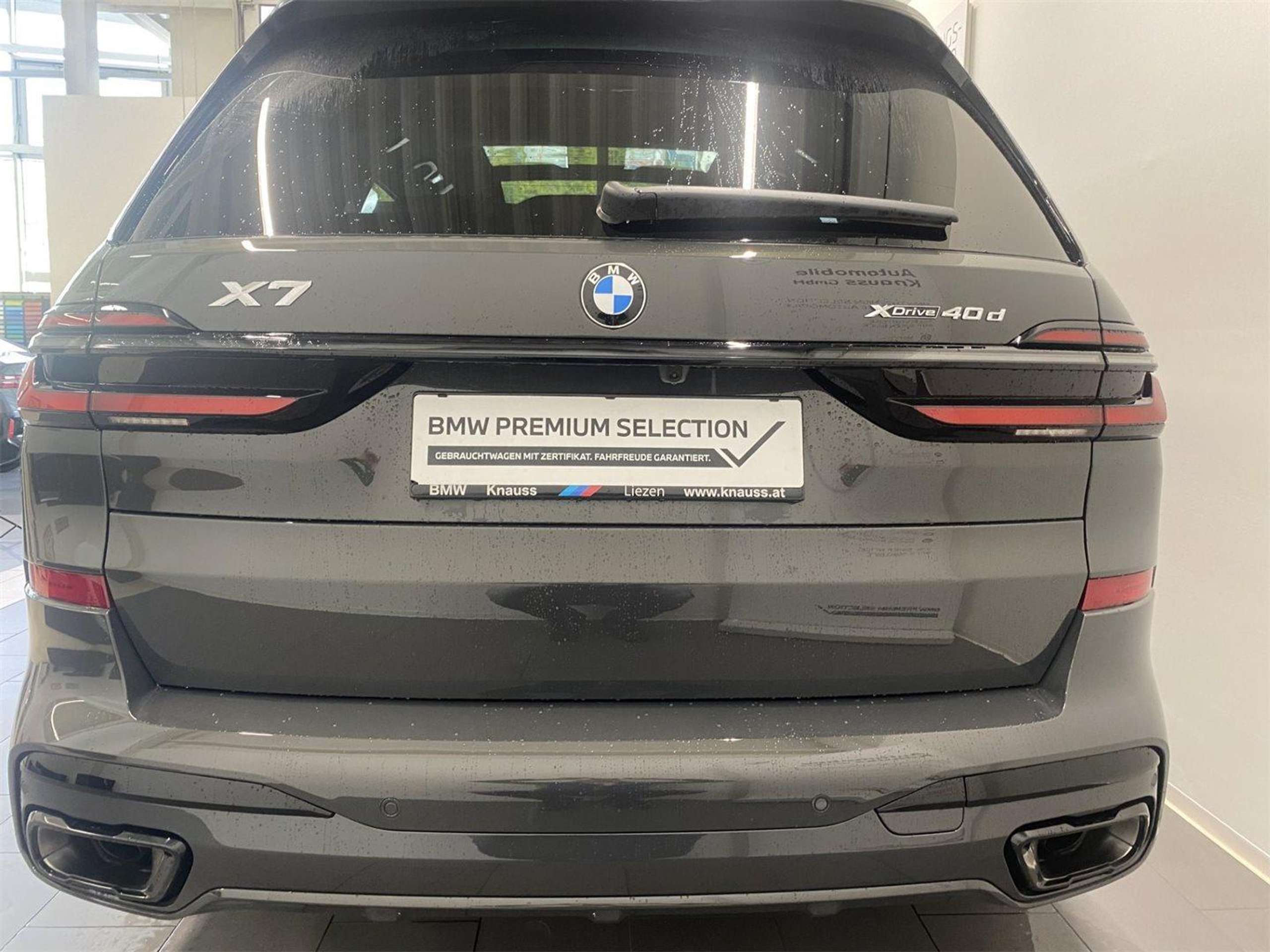 BMW - X7