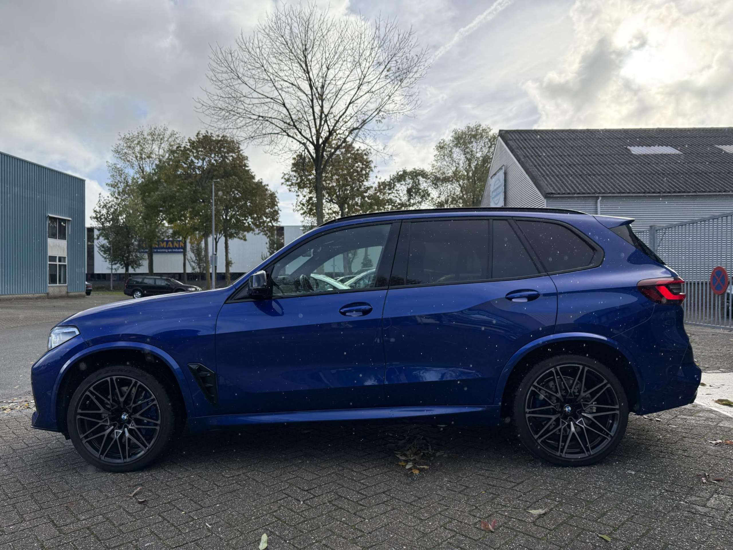 BMW - X5 M