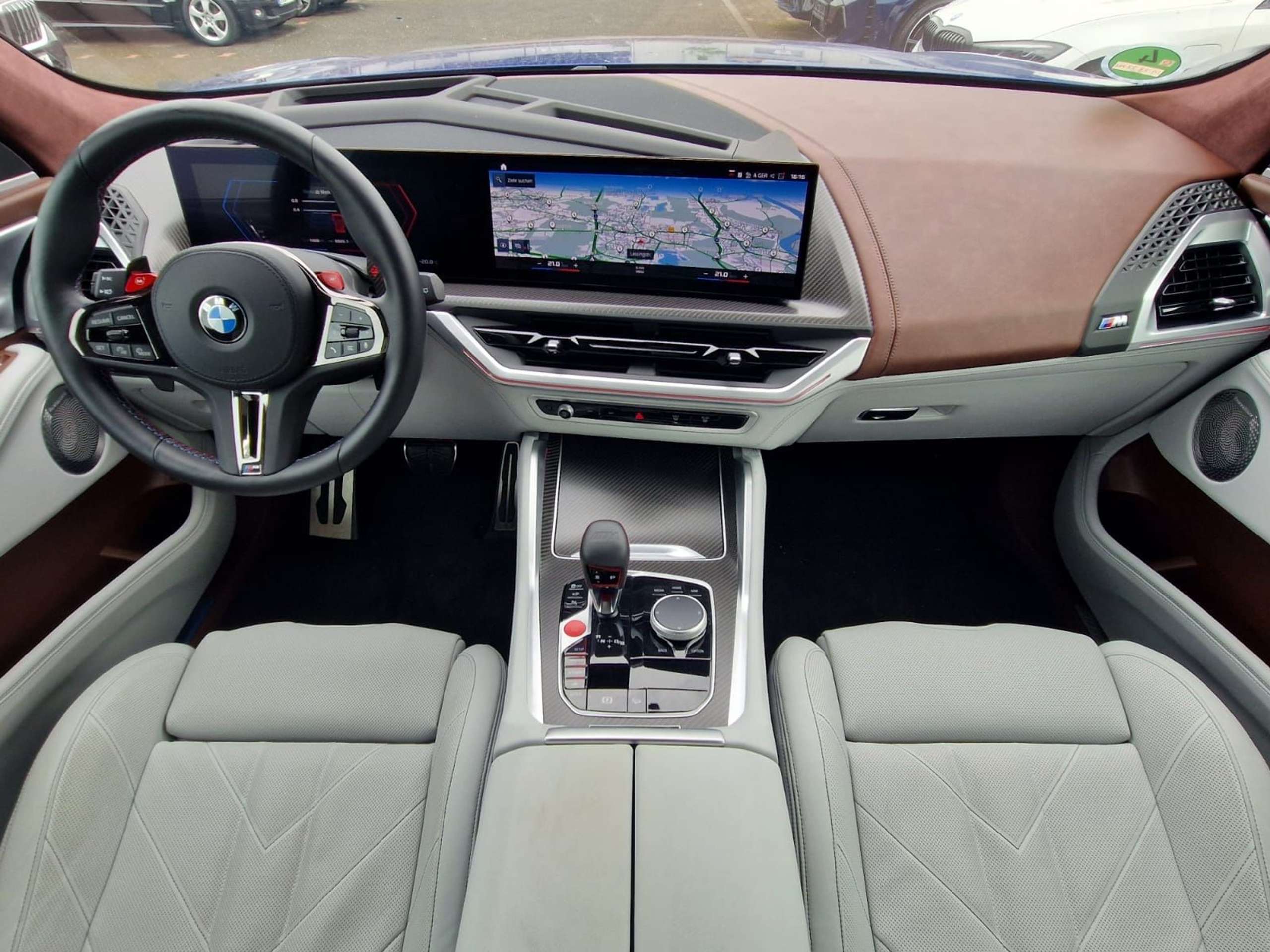 BMW - XM