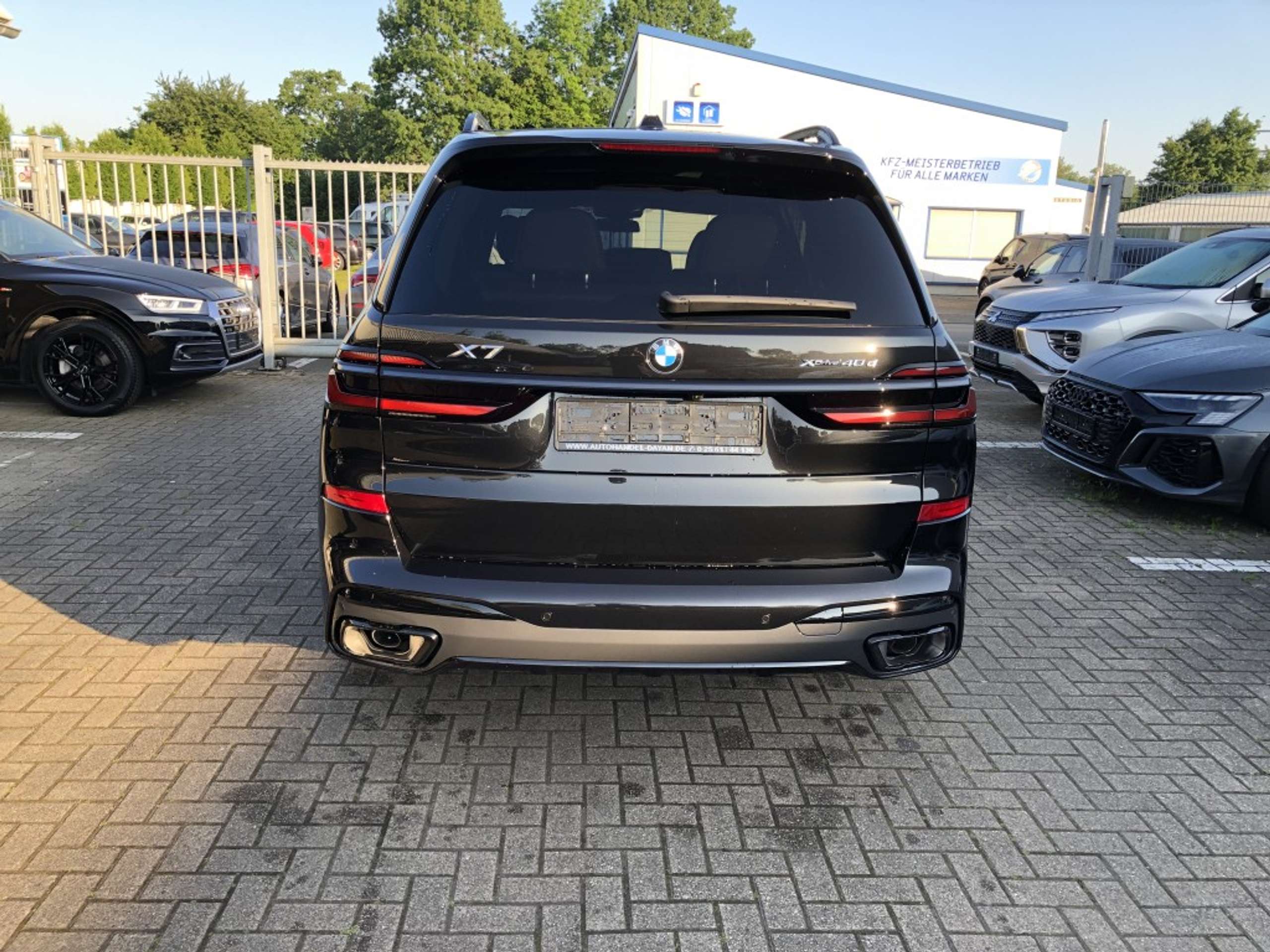 BMW - X7