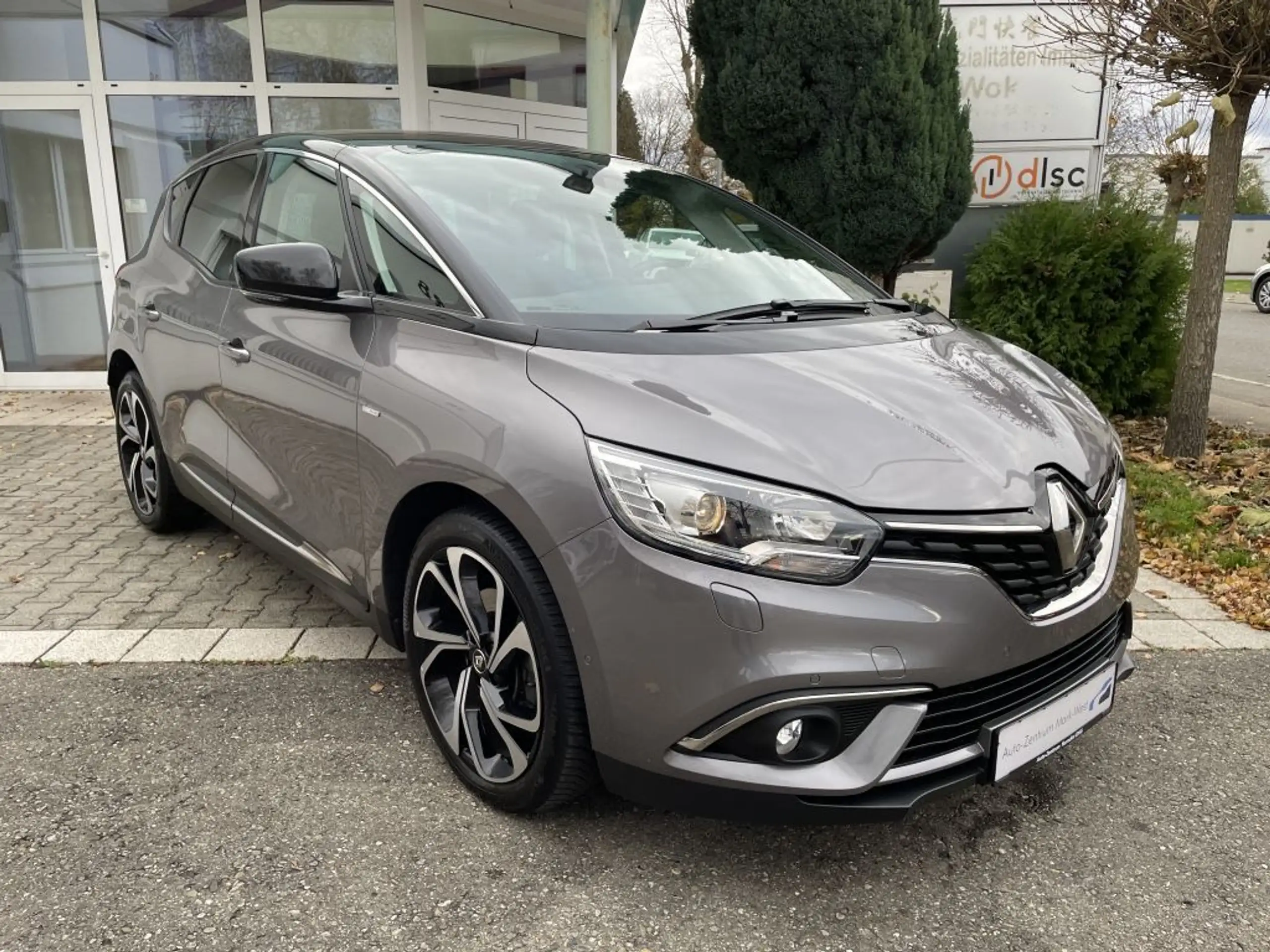 Renault - Scenic