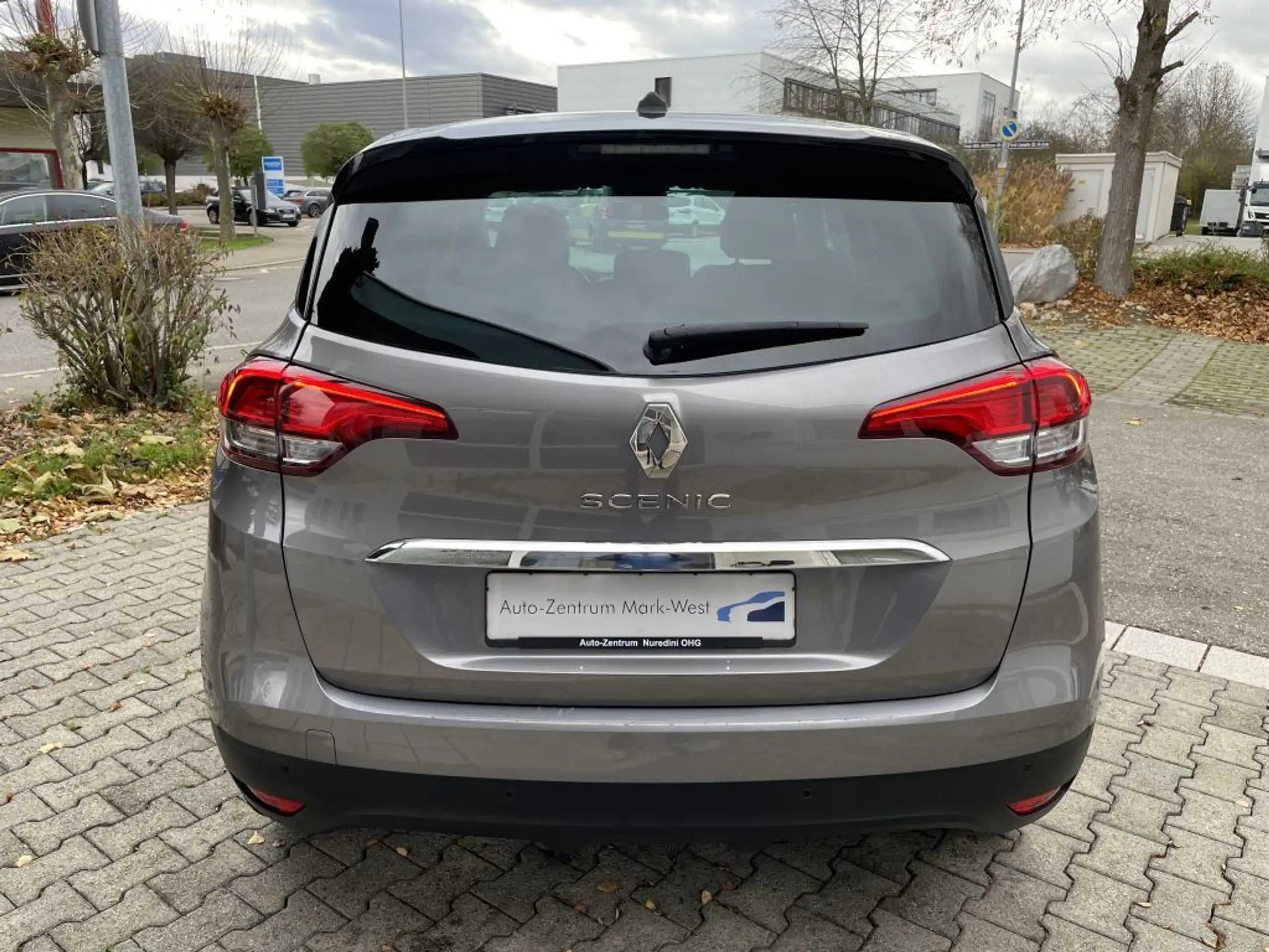 Renault - Scenic