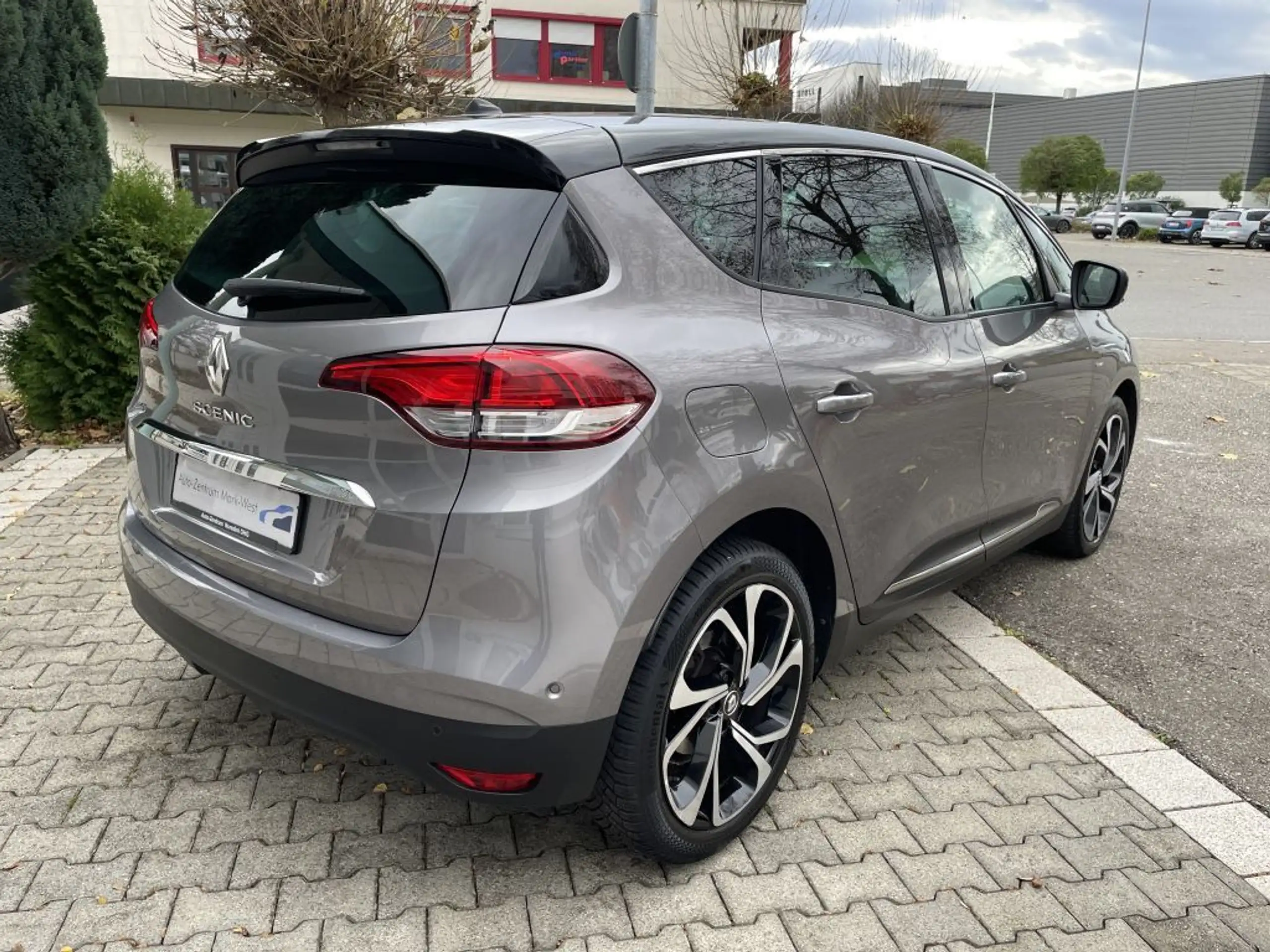 Renault - Scenic