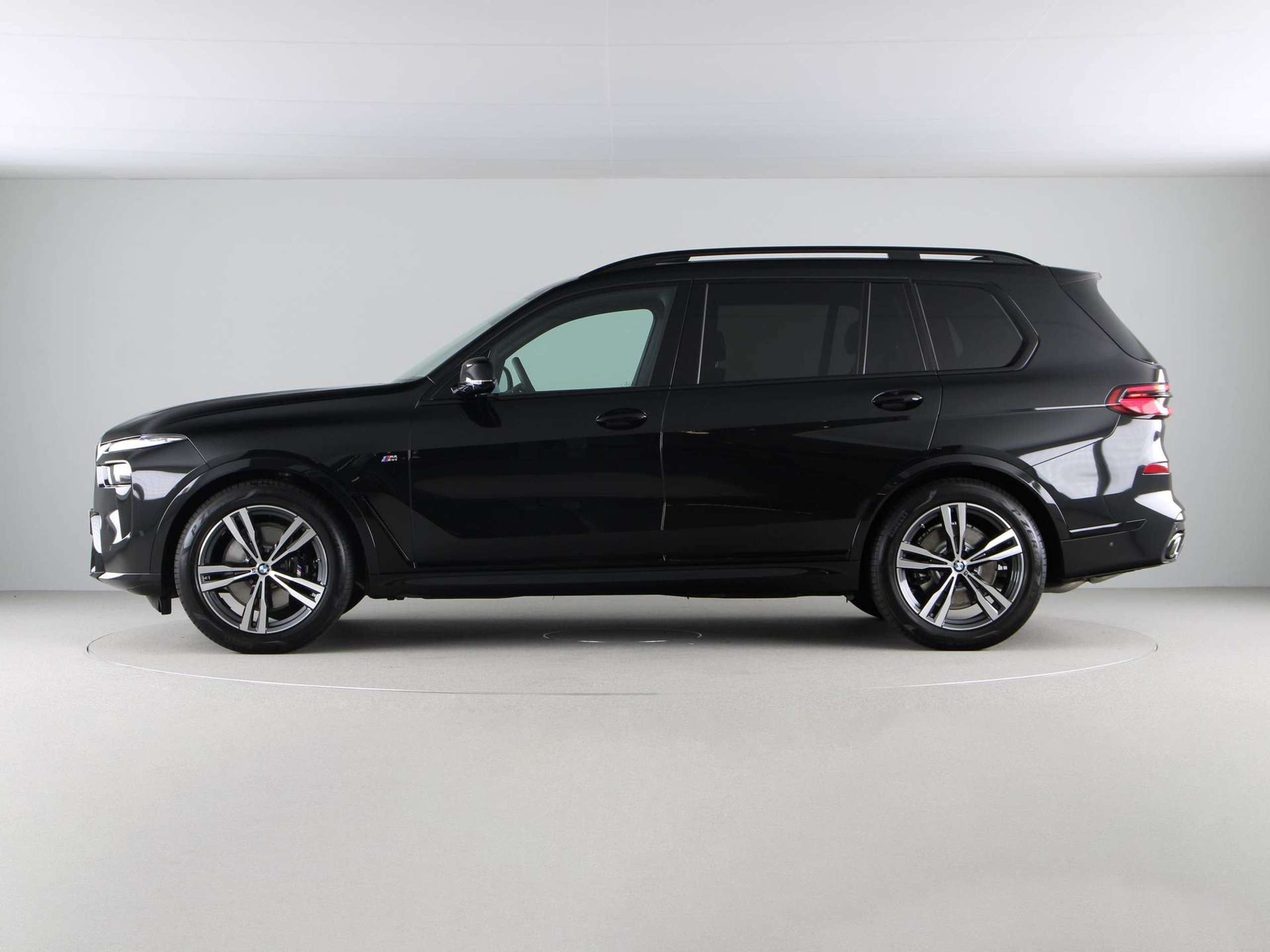 BMW - X7