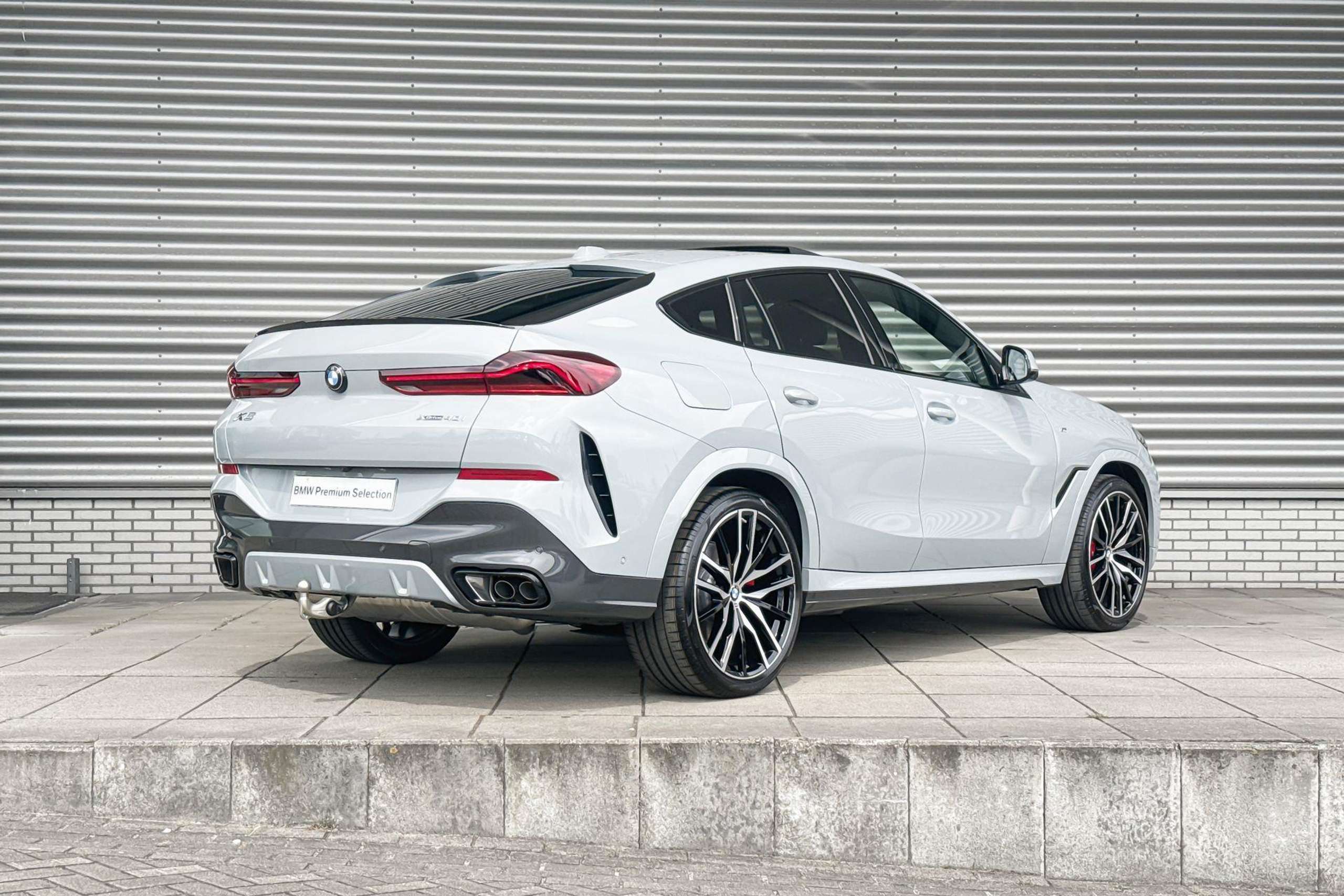 BMW - X6