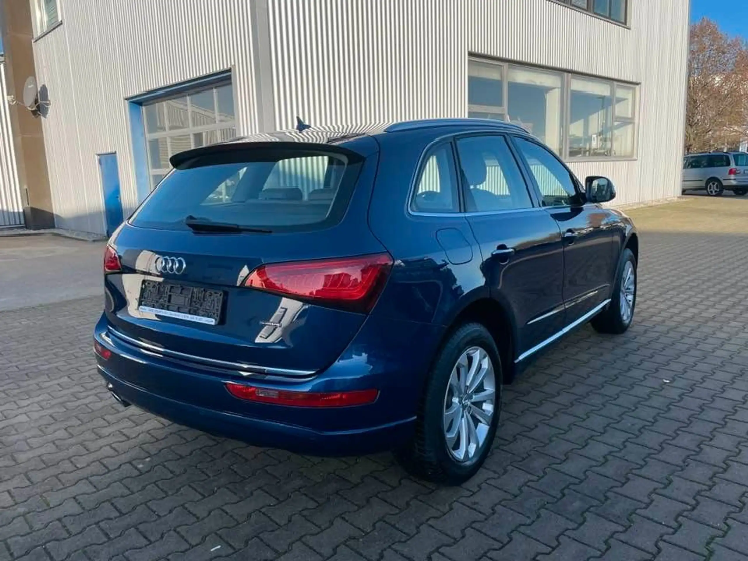 Audi - Q5