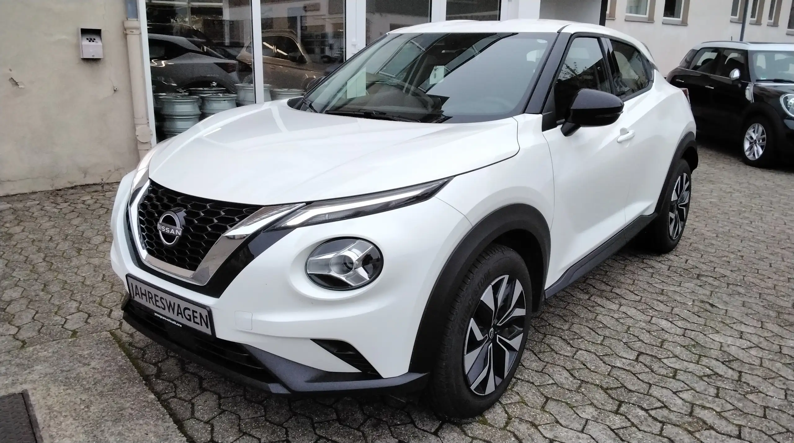 Nissan - Juke