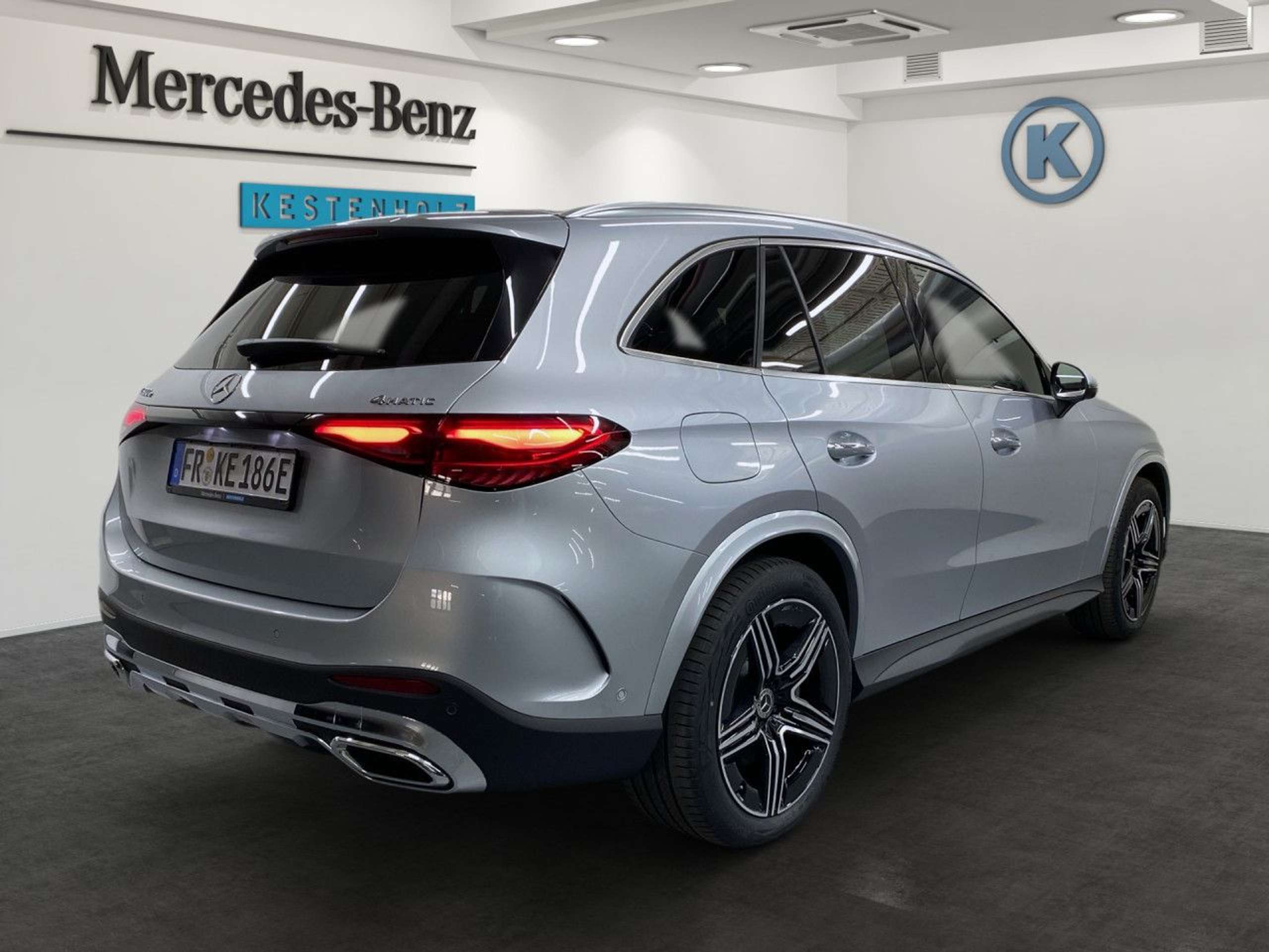 Mercedes-Benz - GLC 300