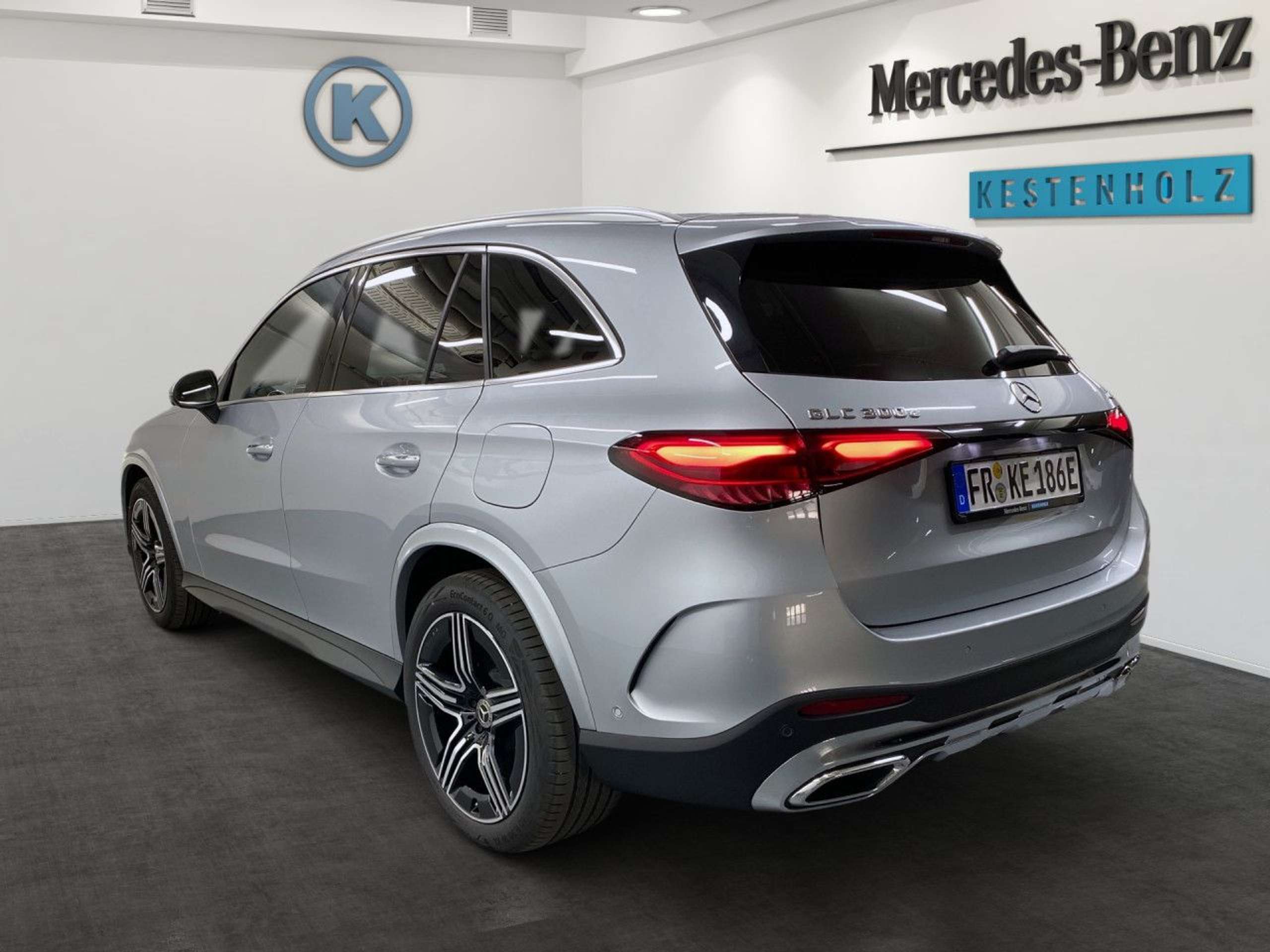 Mercedes-Benz - GLC 300