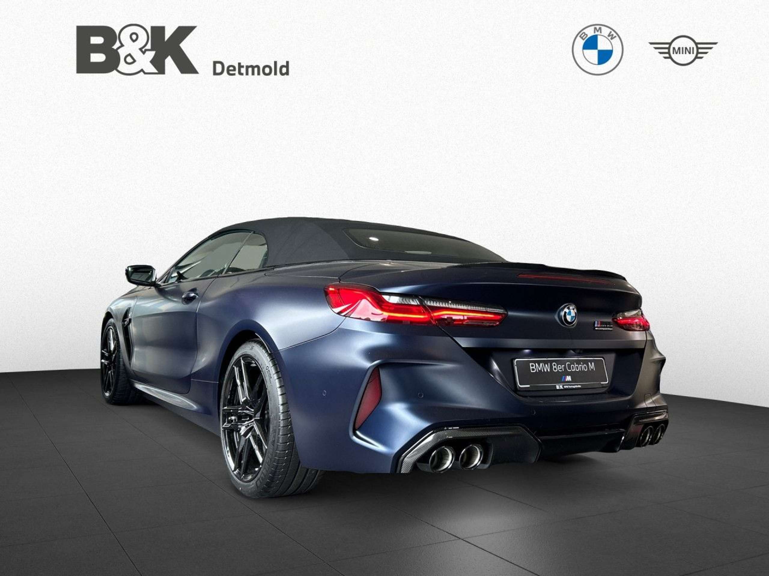 BMW - M8