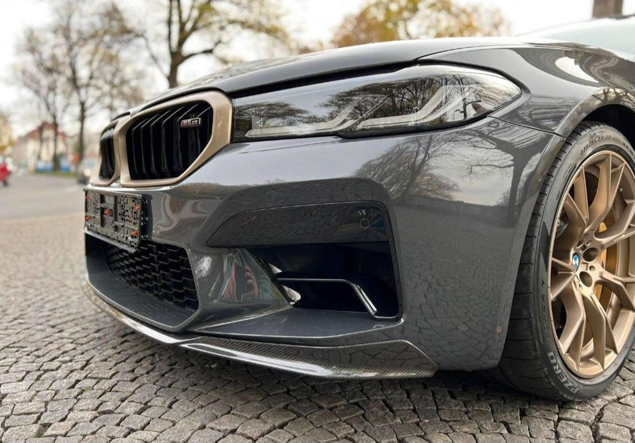 BMW - M5