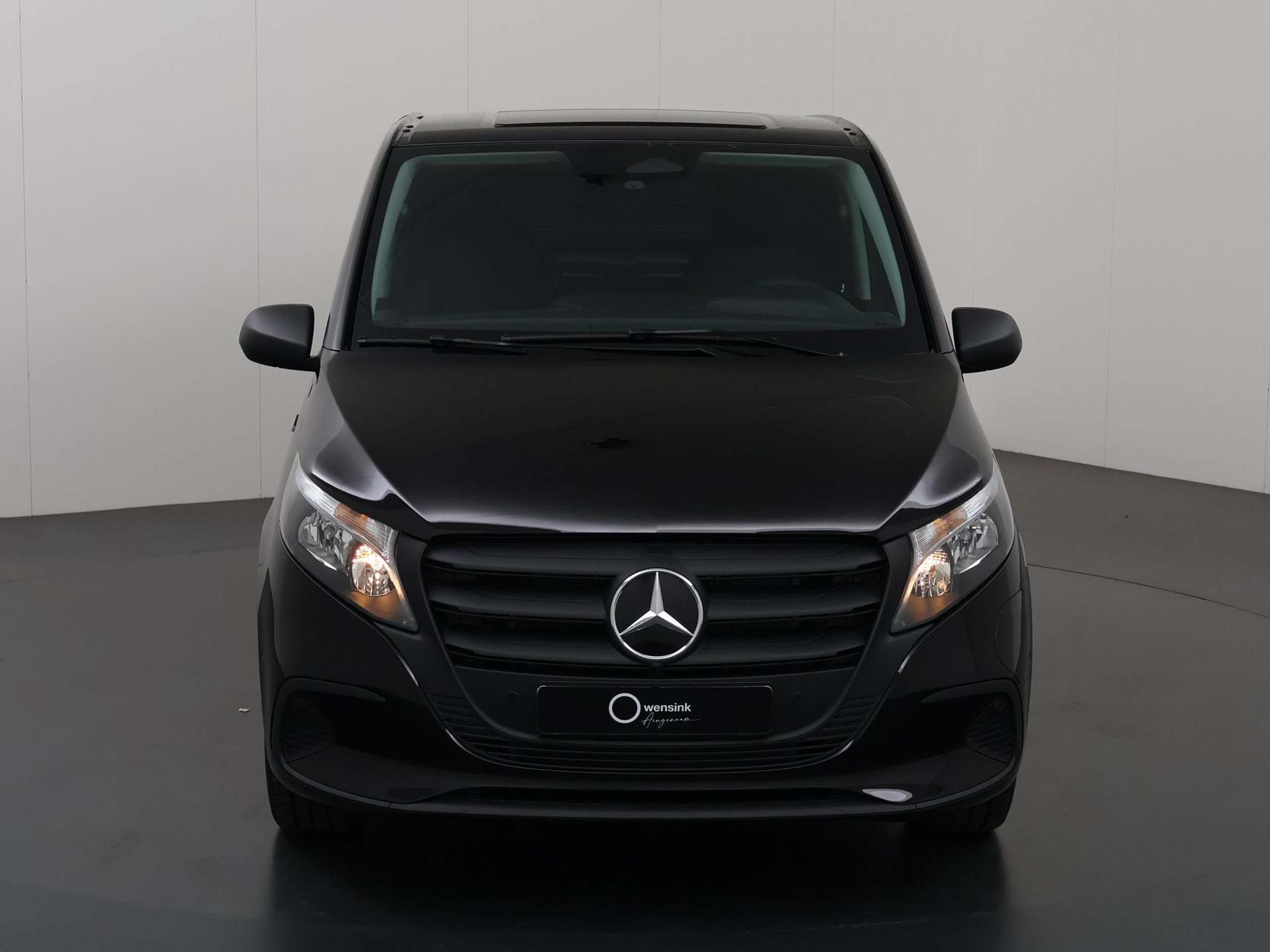 Mercedes-Benz - Vito