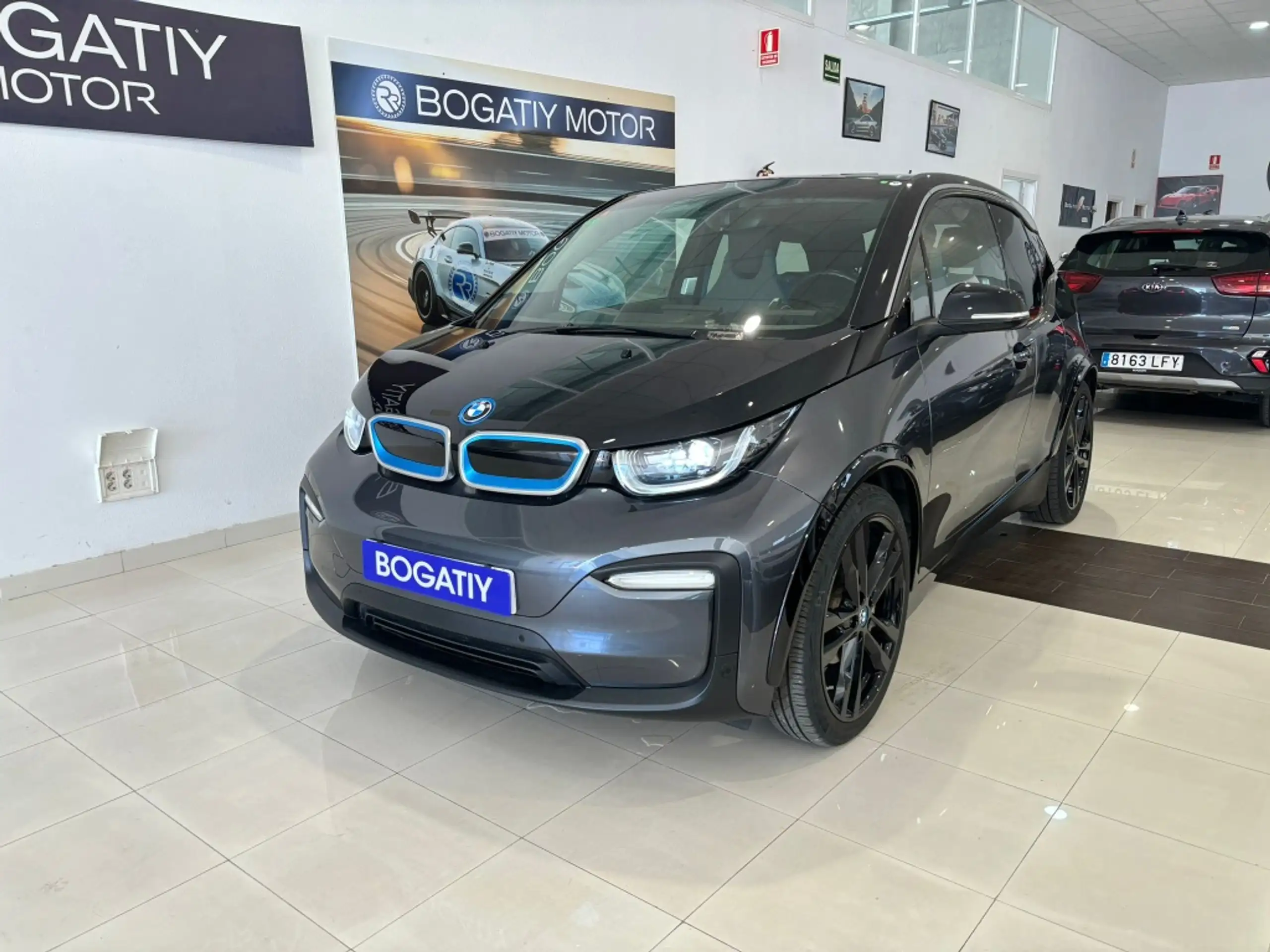 BMW - i3