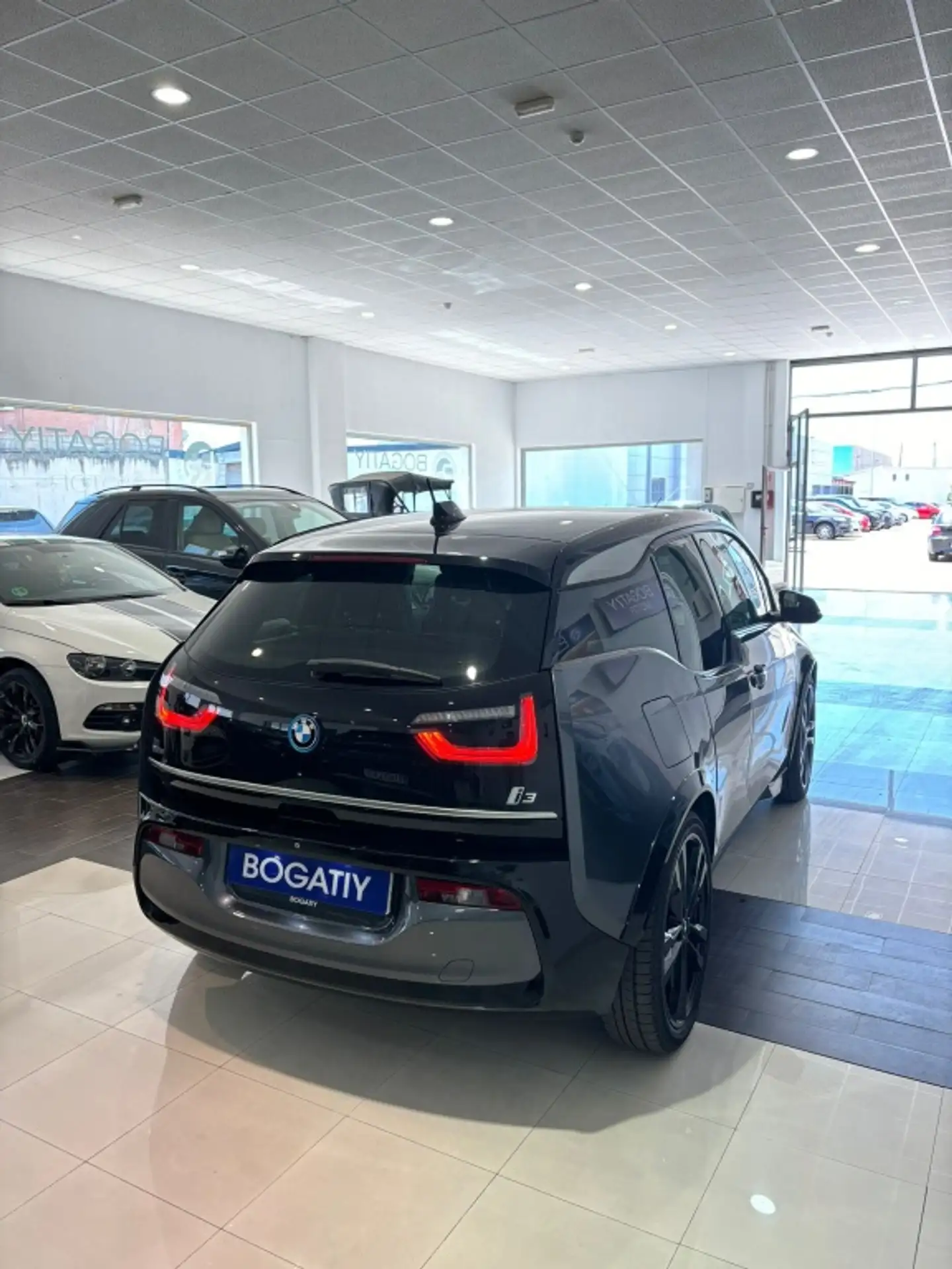 BMW - i3