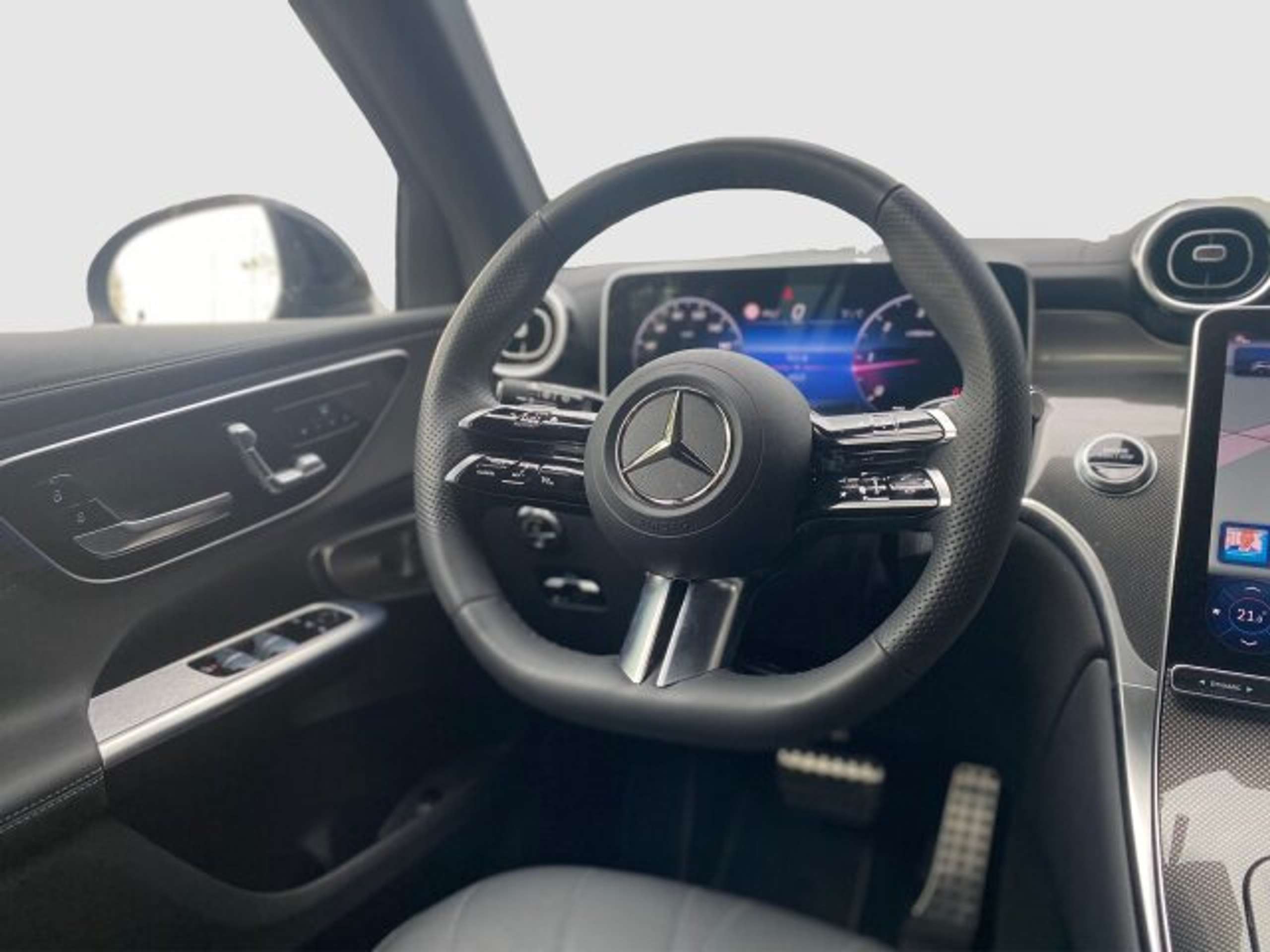 Mercedes-Benz - GLC 220