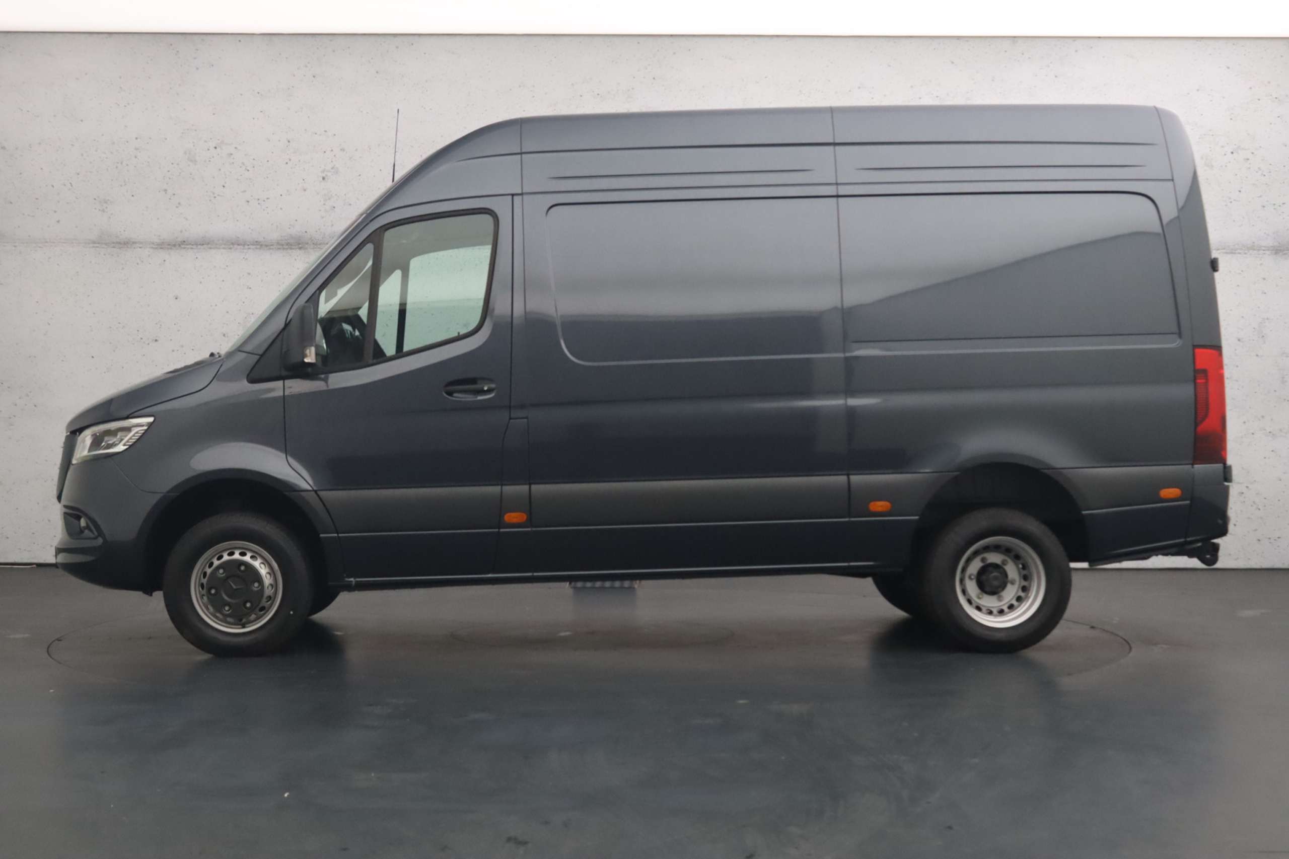 Mercedes-Benz - Sprinter