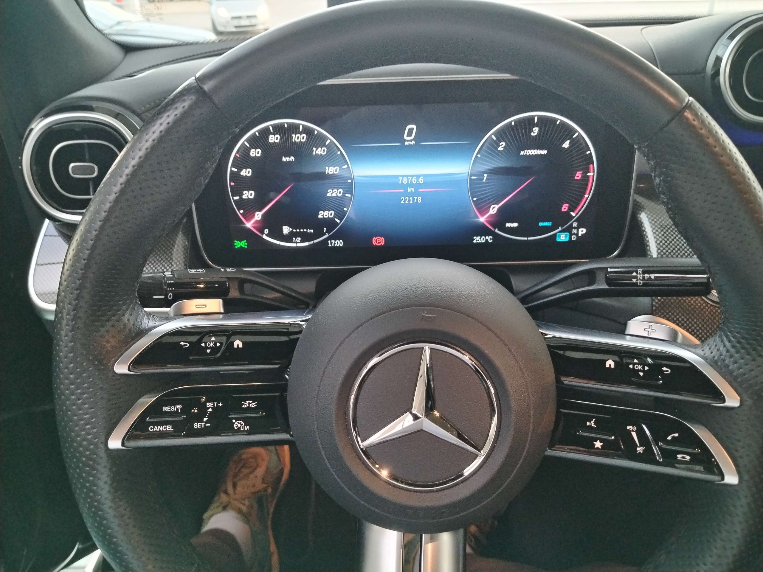 Mercedes-Benz - GLC 300