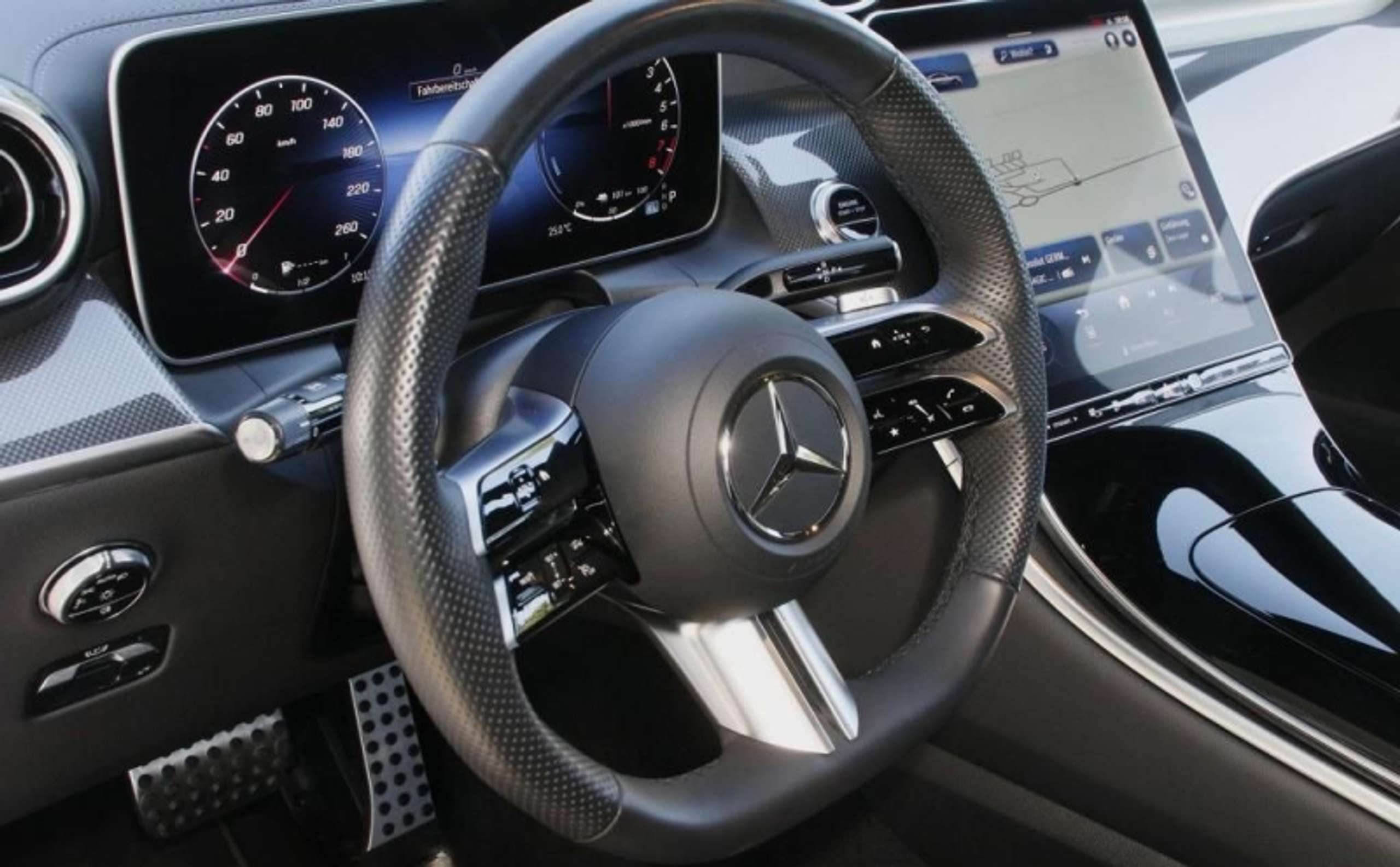 Mercedes-Benz - GLC 300