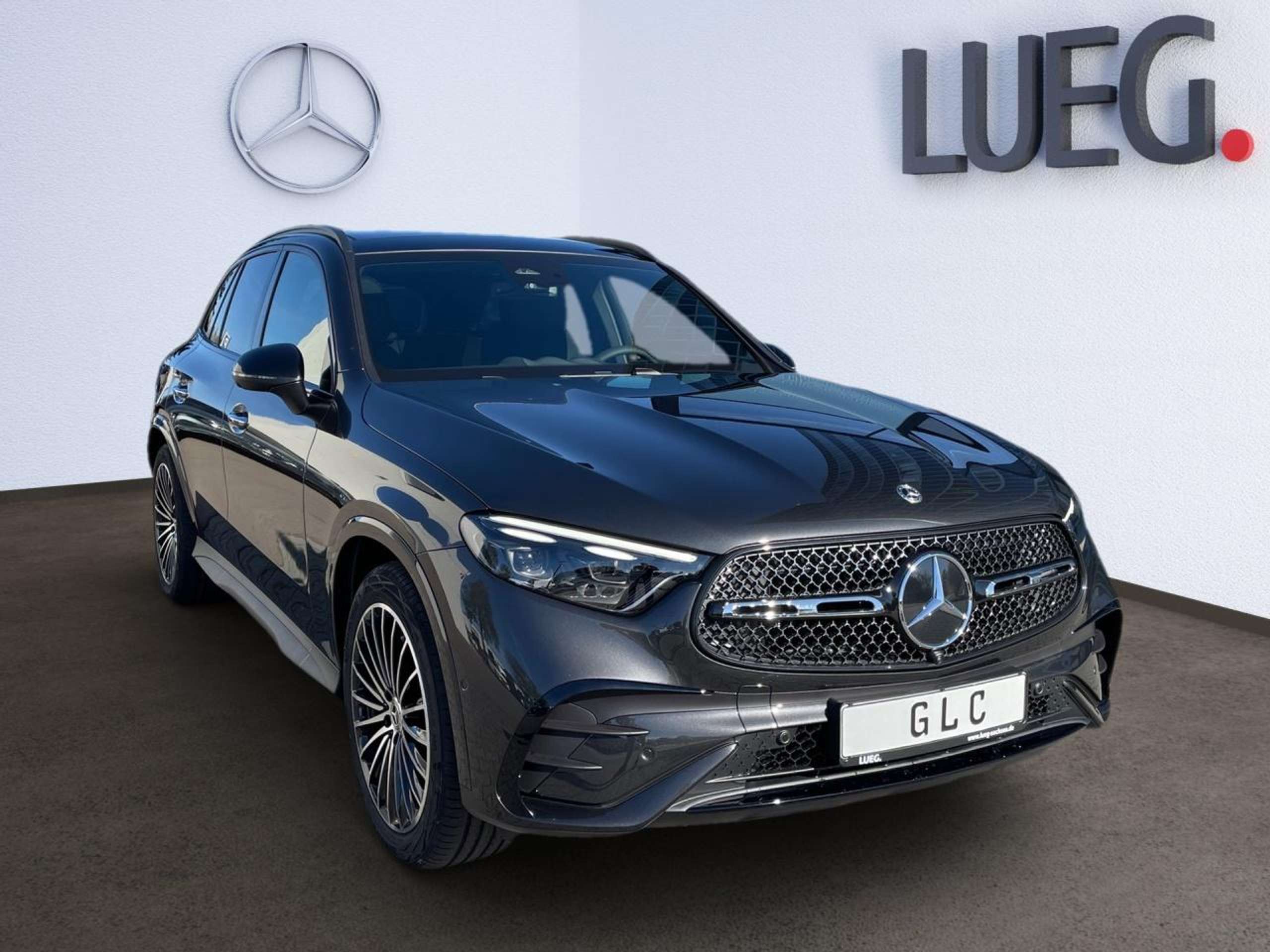 Mercedes-Benz - GLC 220