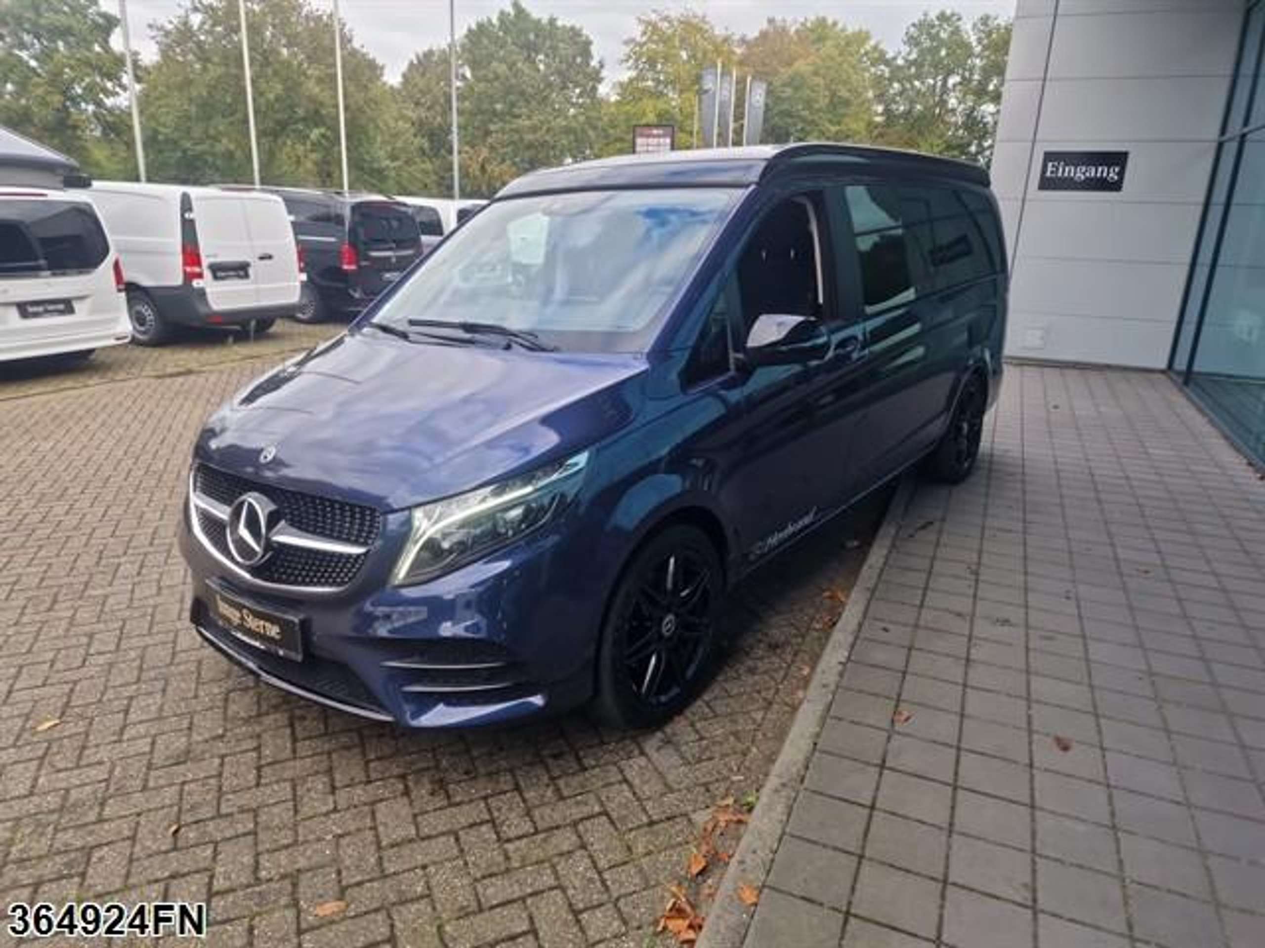 Mercedes-Benz - V 250