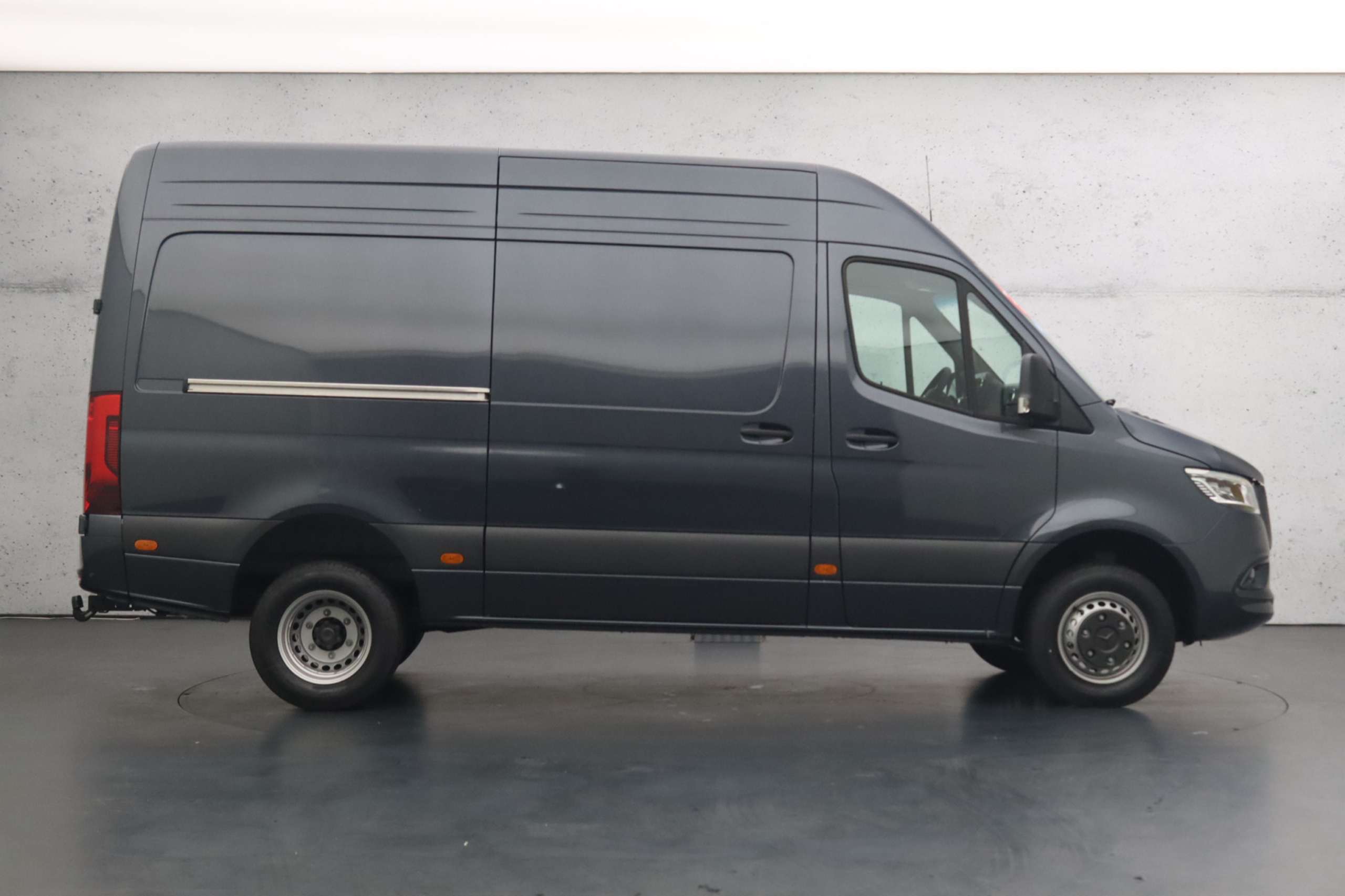 Mercedes-Benz - Sprinter