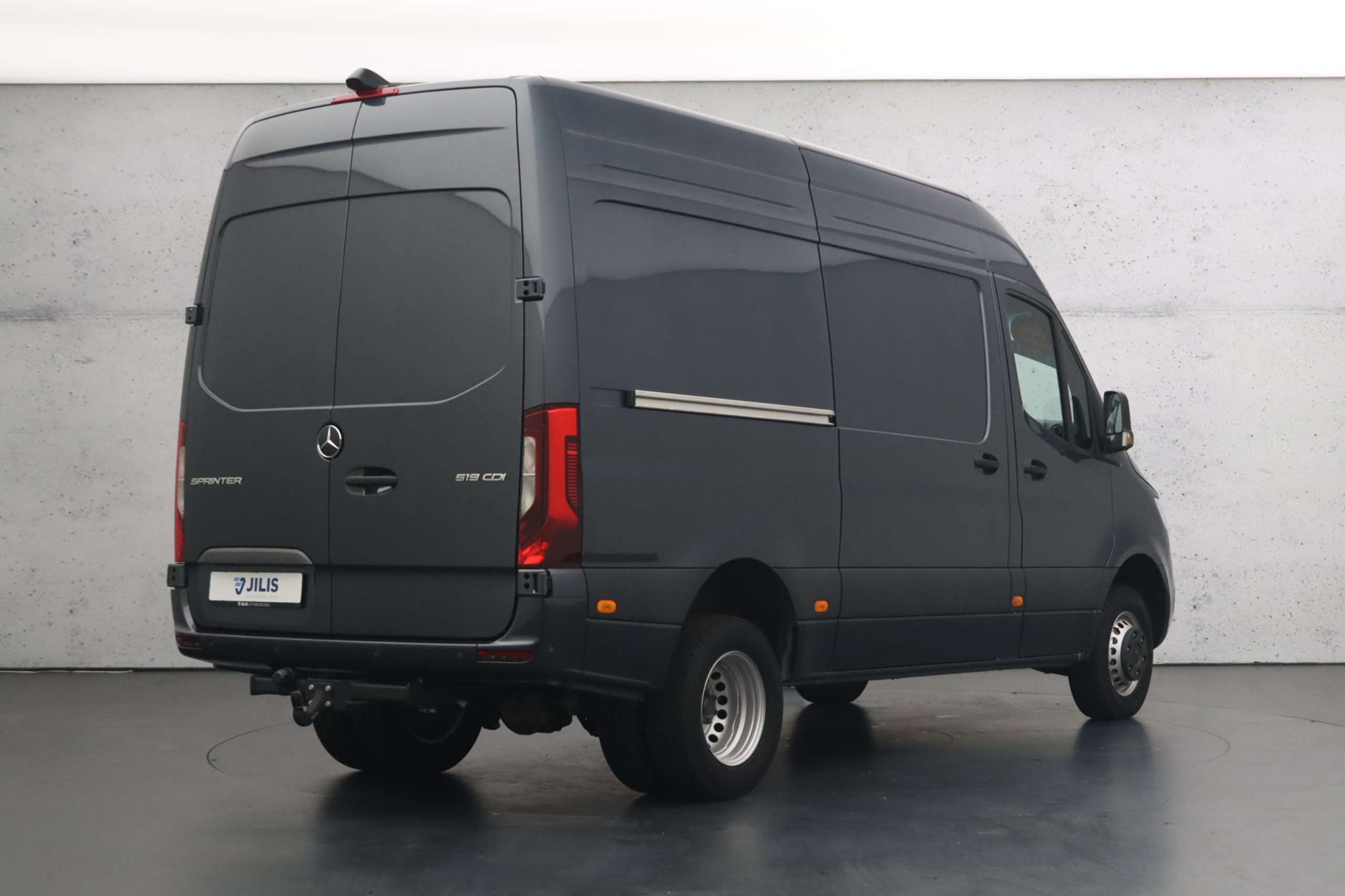 Mercedes-Benz - Sprinter