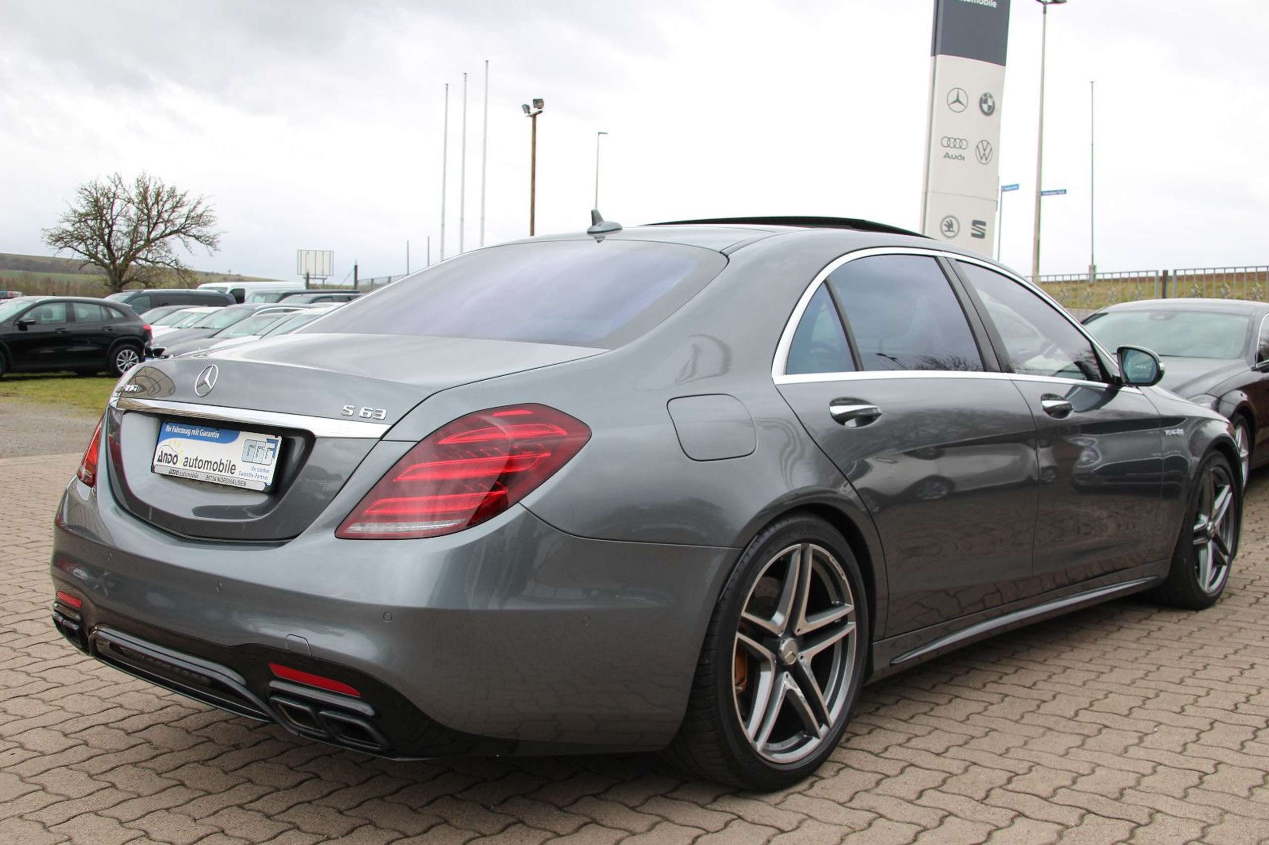 Mercedes-Benz - S 63 AMG