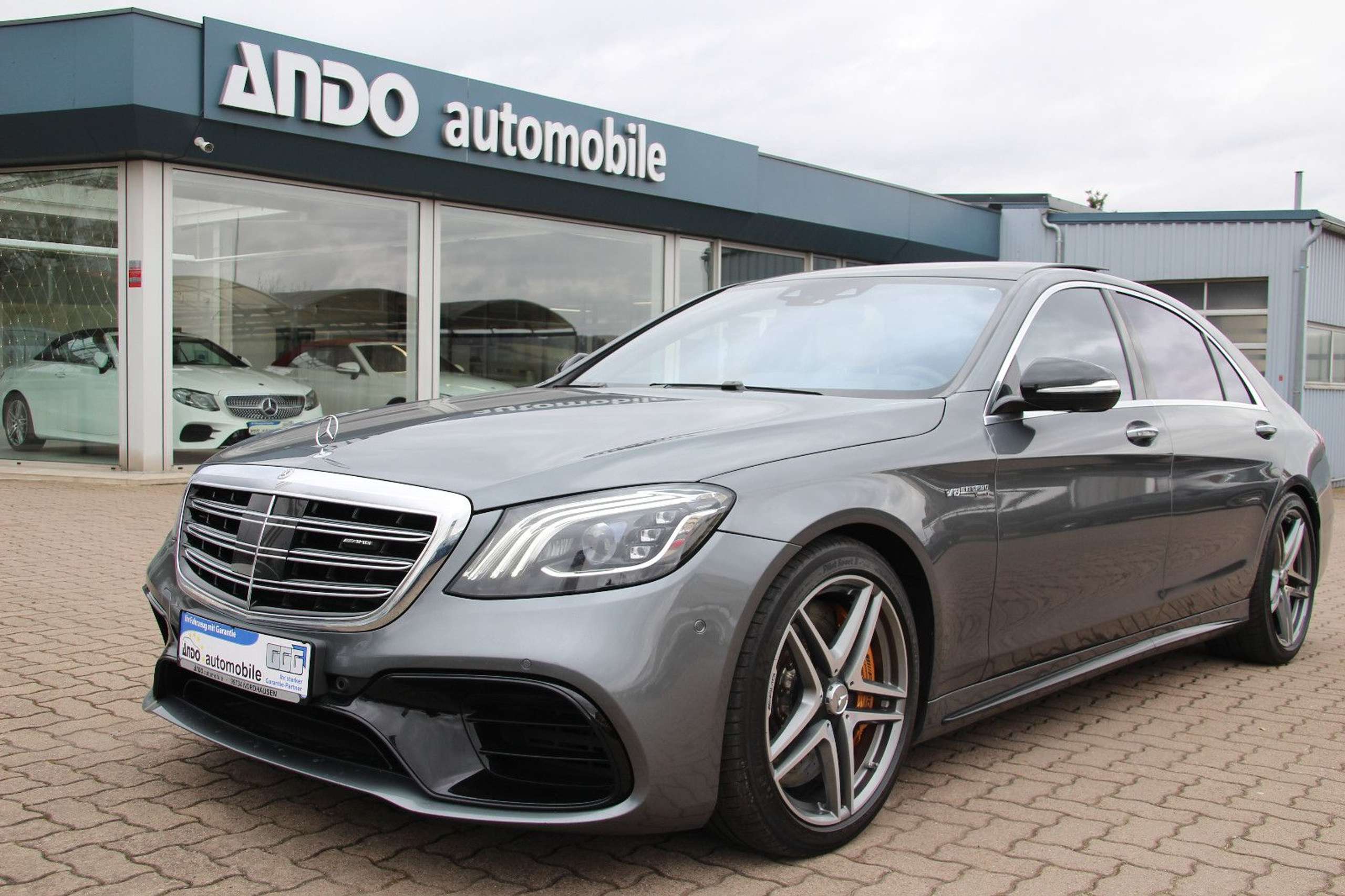 Mercedes-Benz - S 63 AMG