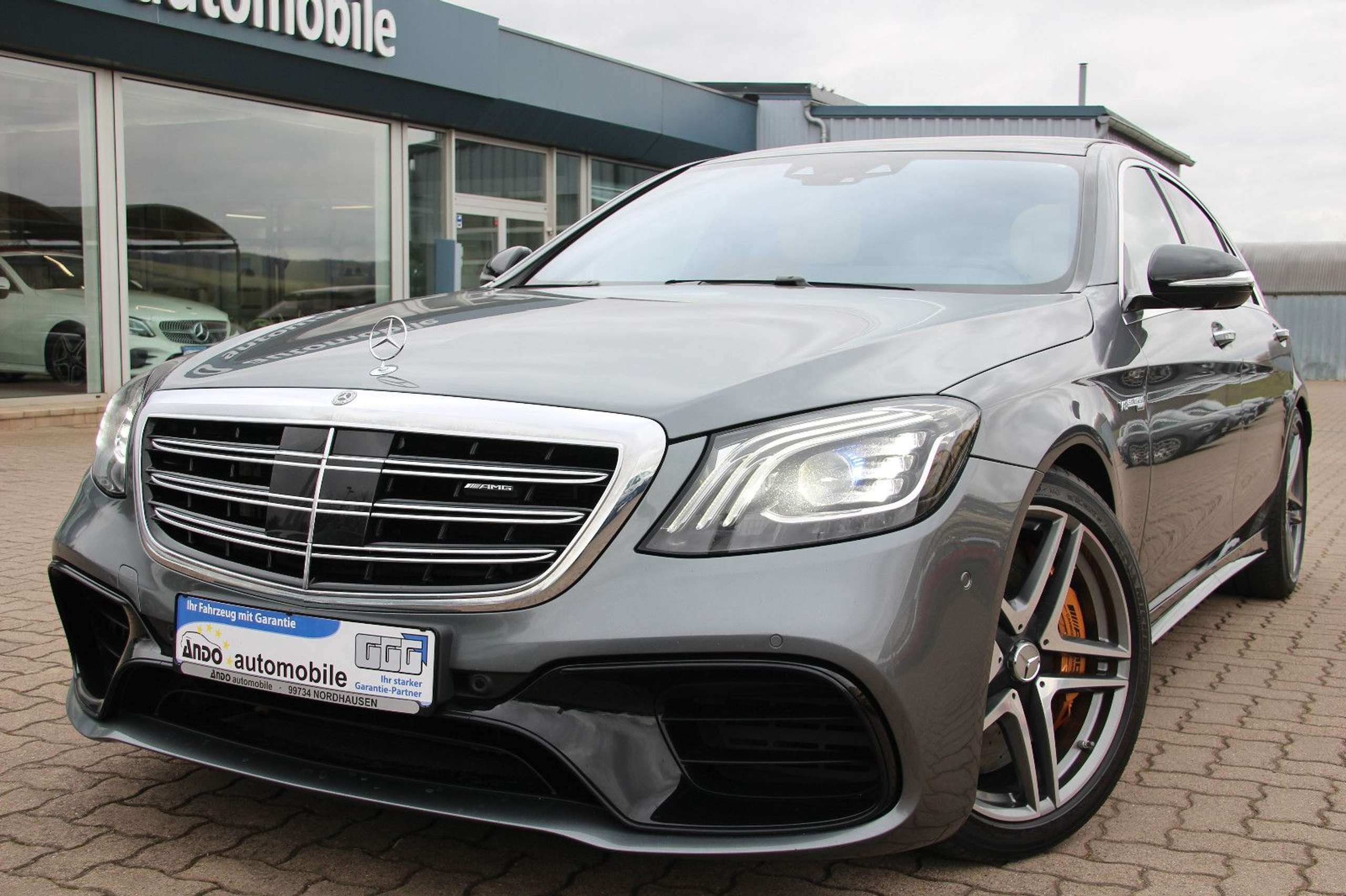 Mercedes-Benz - S 63 AMG