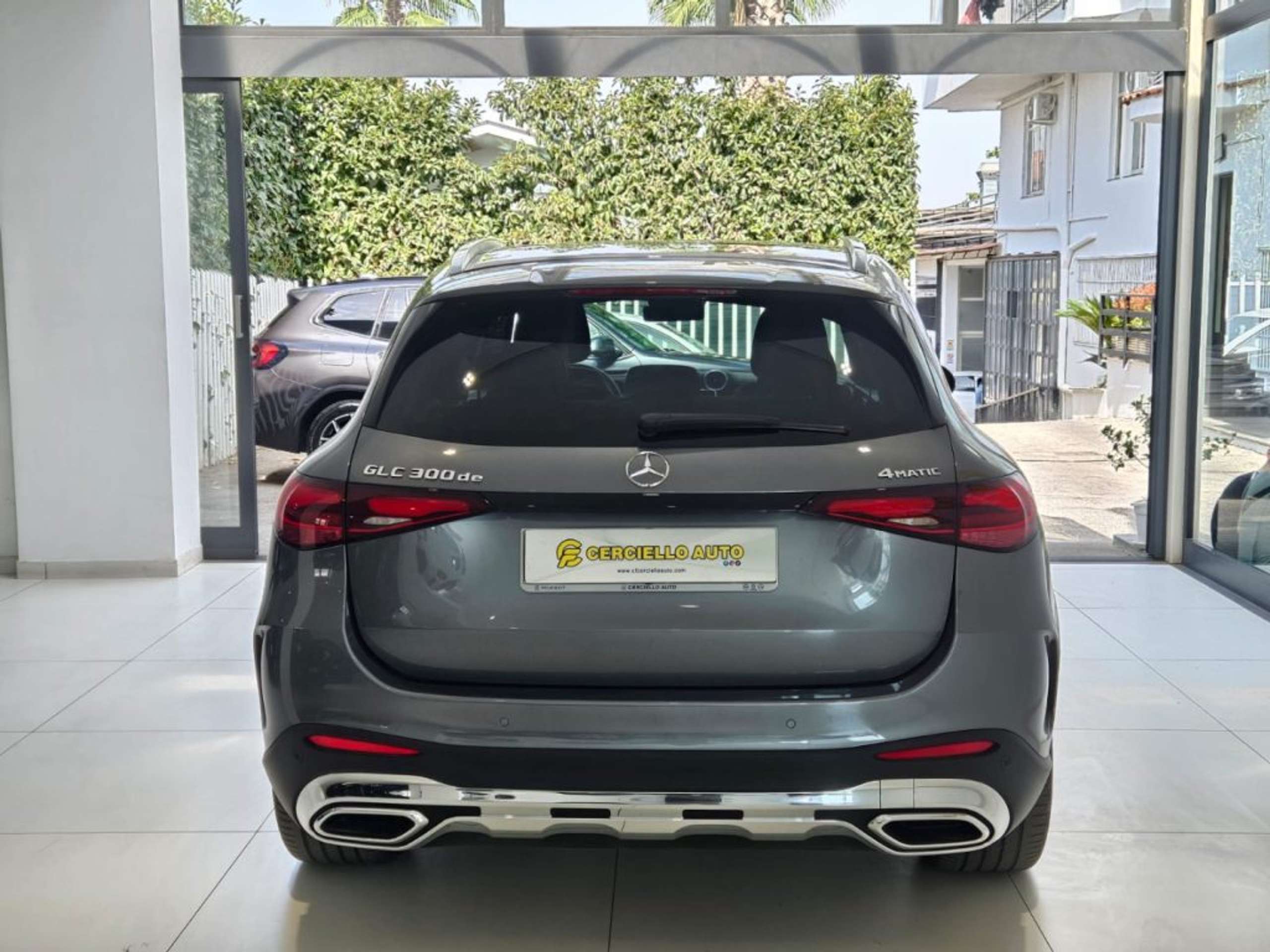 Mercedes-Benz - GLC 300