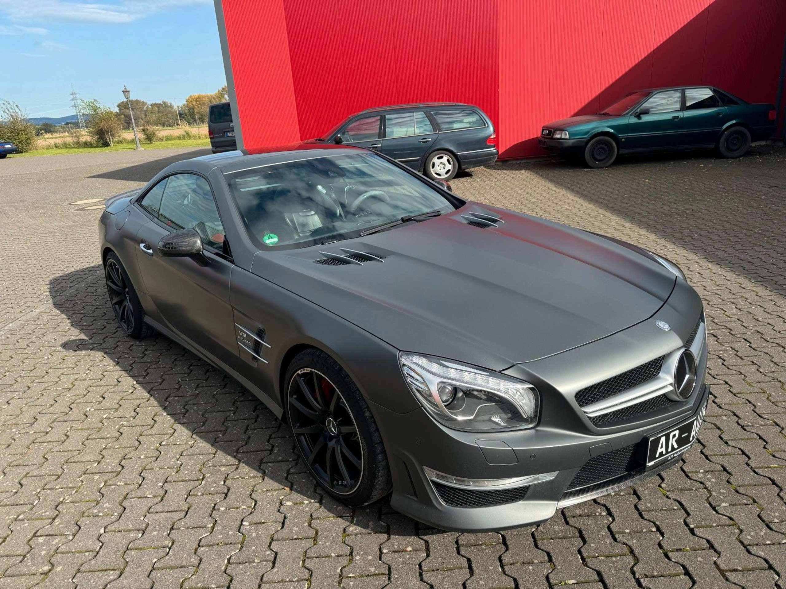 Mercedes-Benz - SL 63 AMG