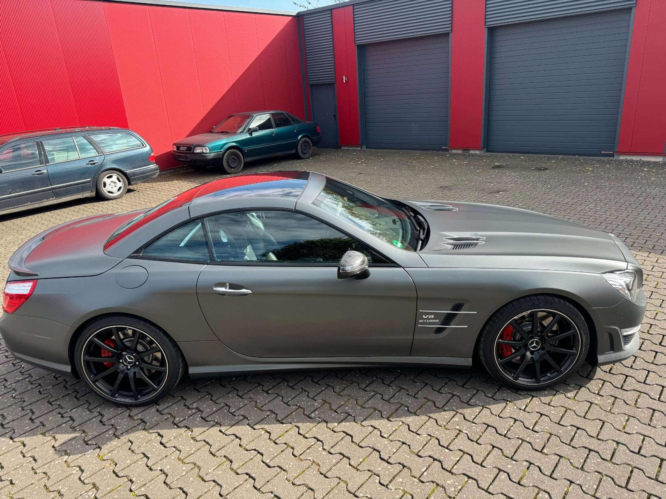 Mercedes-Benz - SL 63 AMG