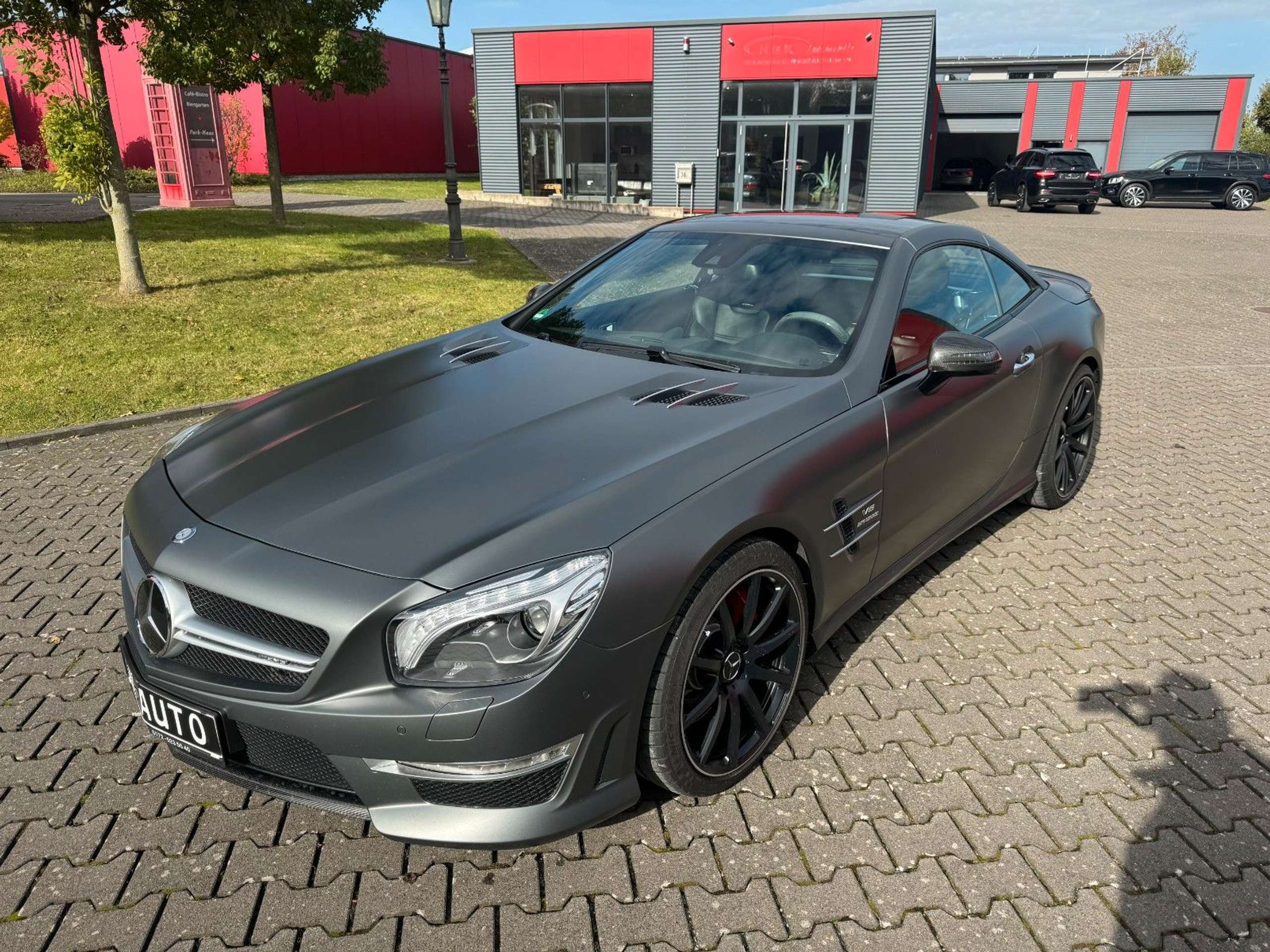 Mercedes-Benz - SL 63 AMG