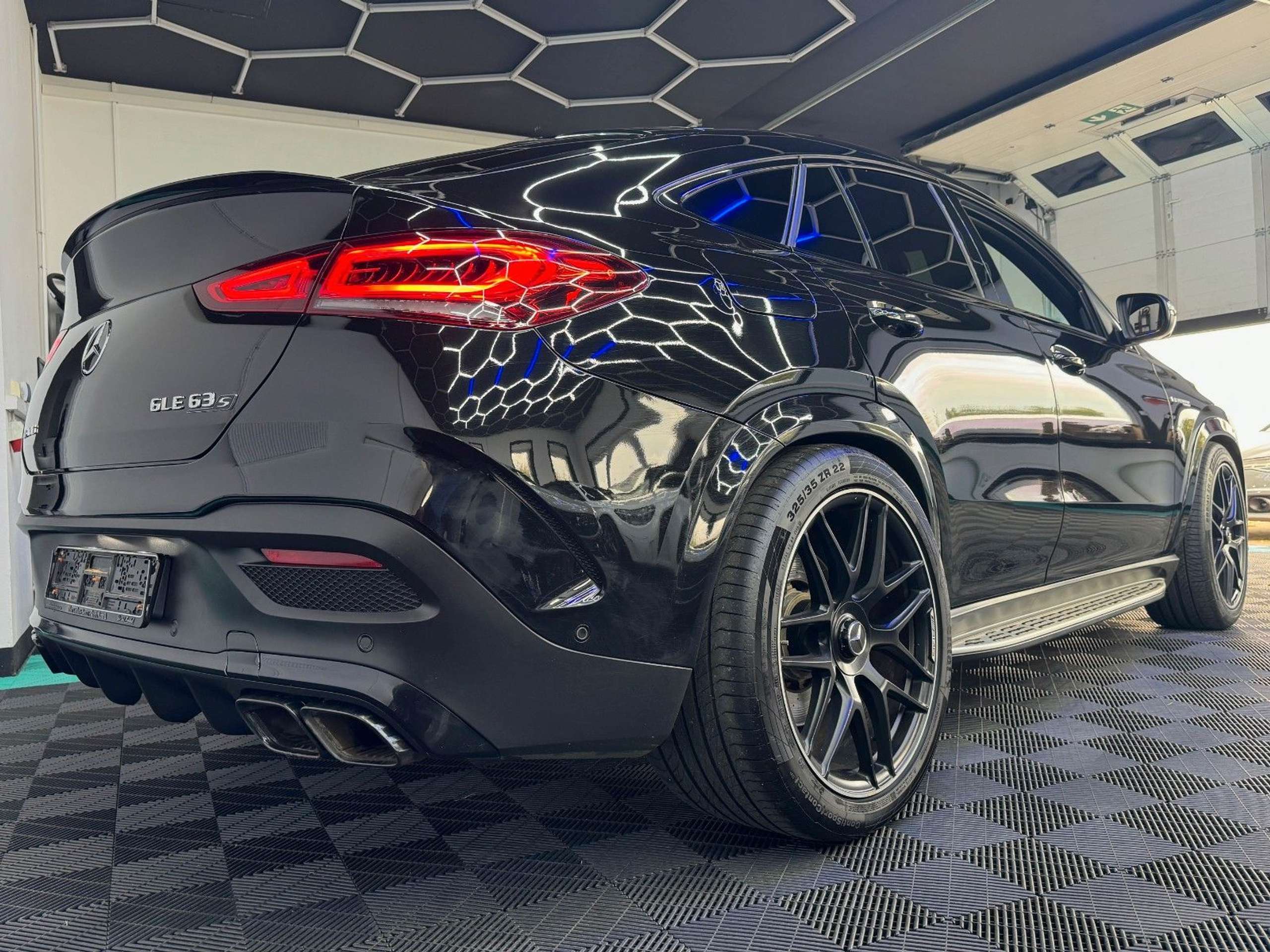 Mercedes-Benz - GLE 63 AMG