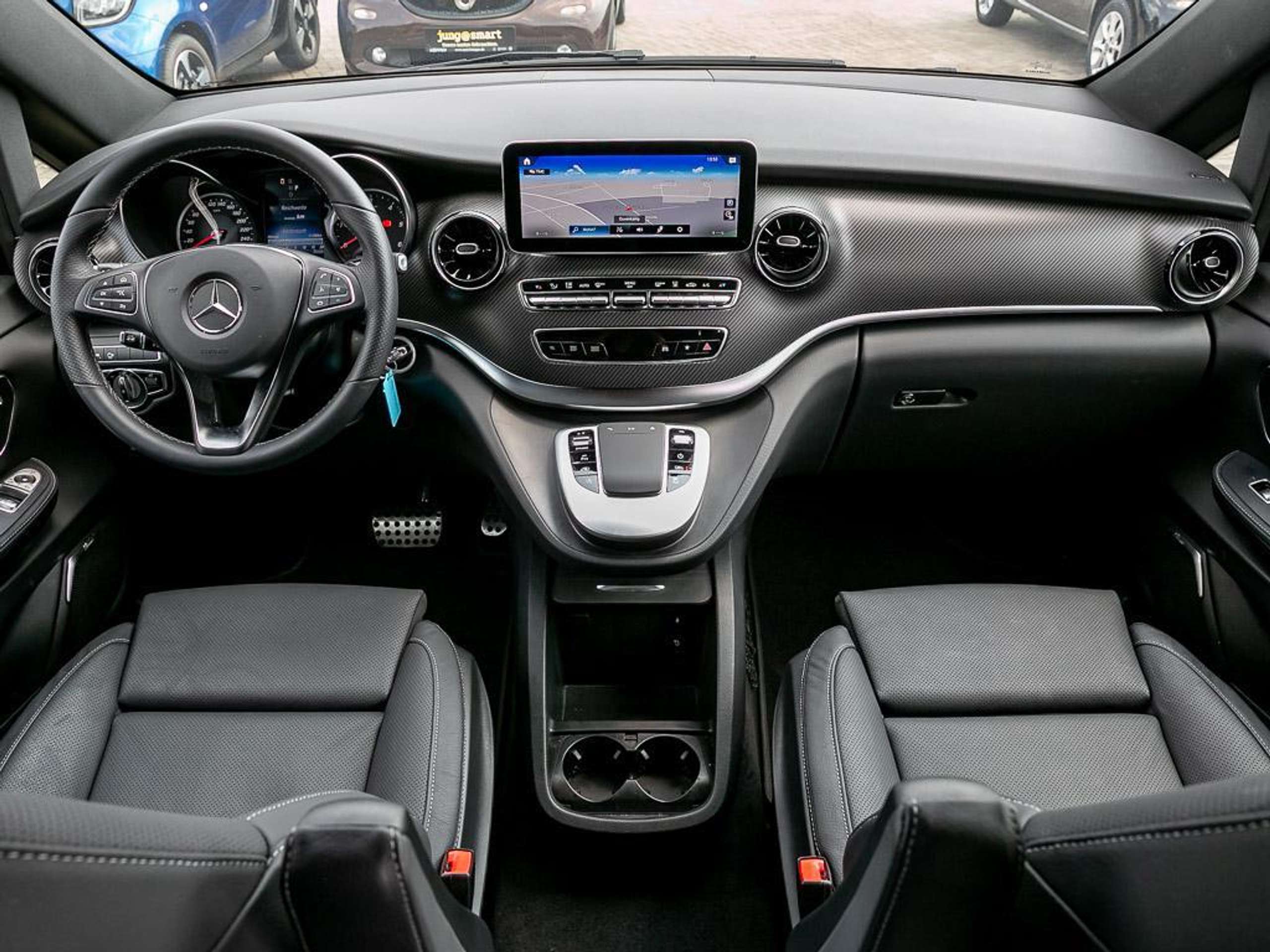 Mercedes-Benz - V 300