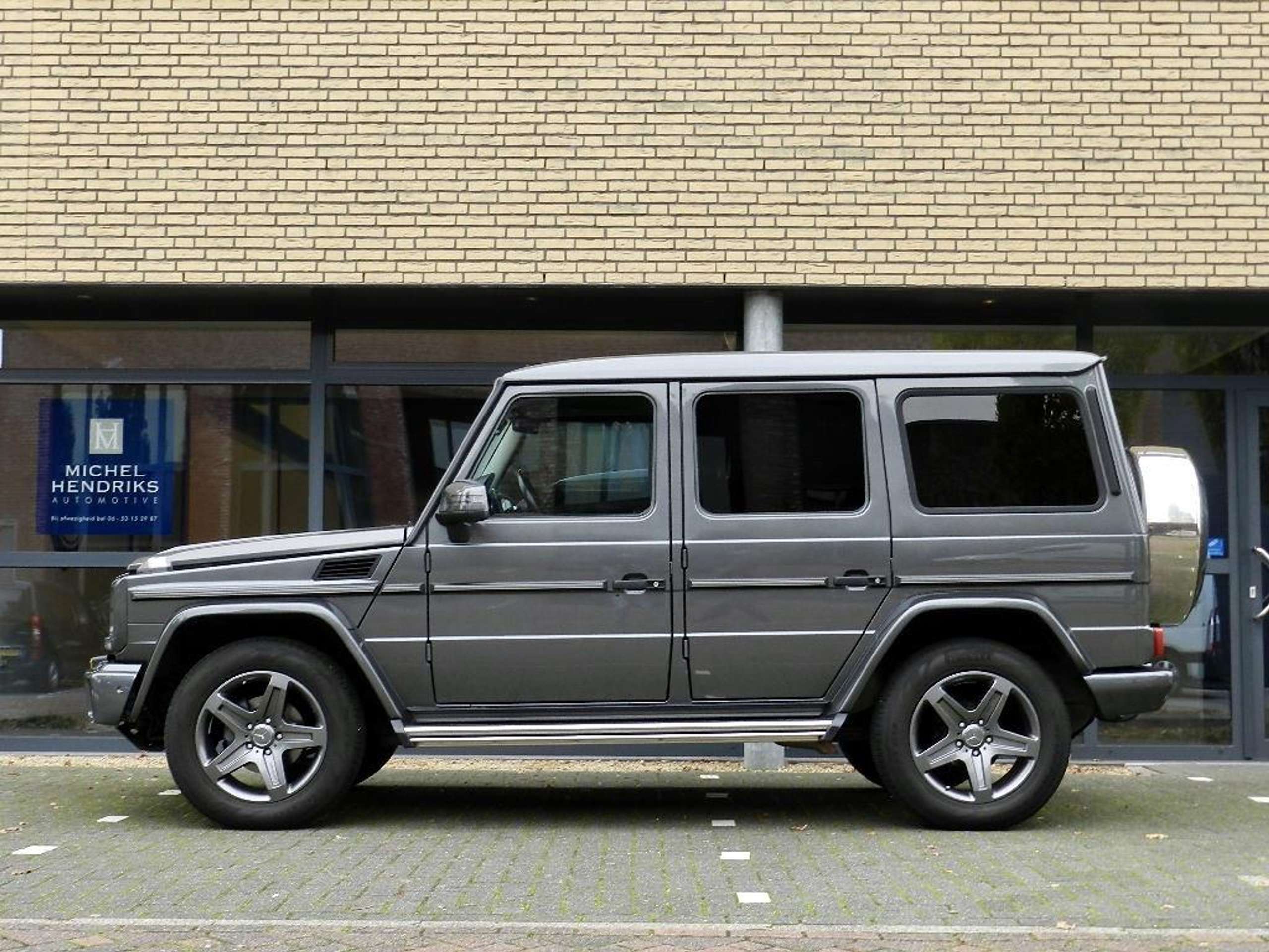 Mercedes-Benz - G 350