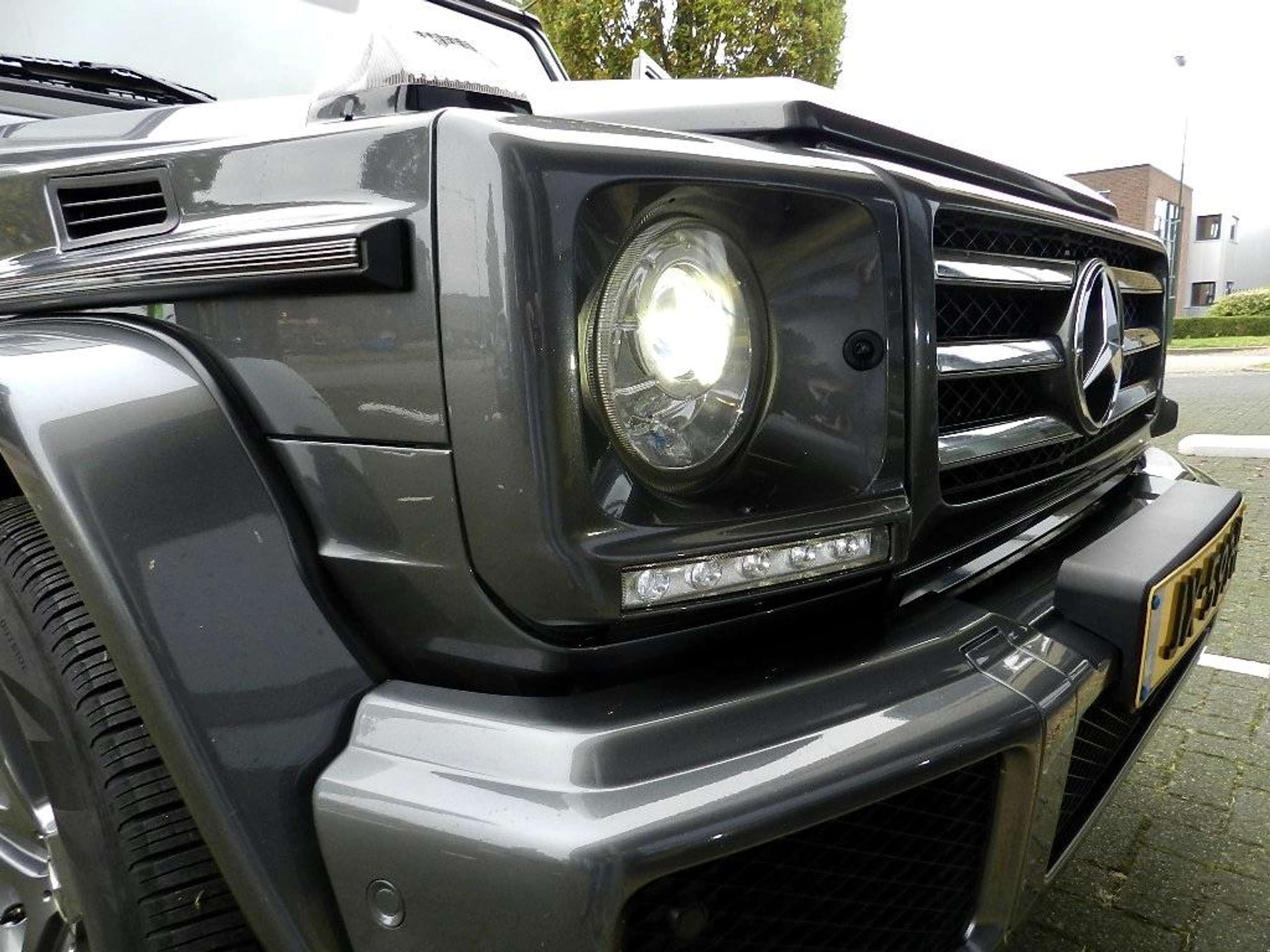 Mercedes-Benz - G 350