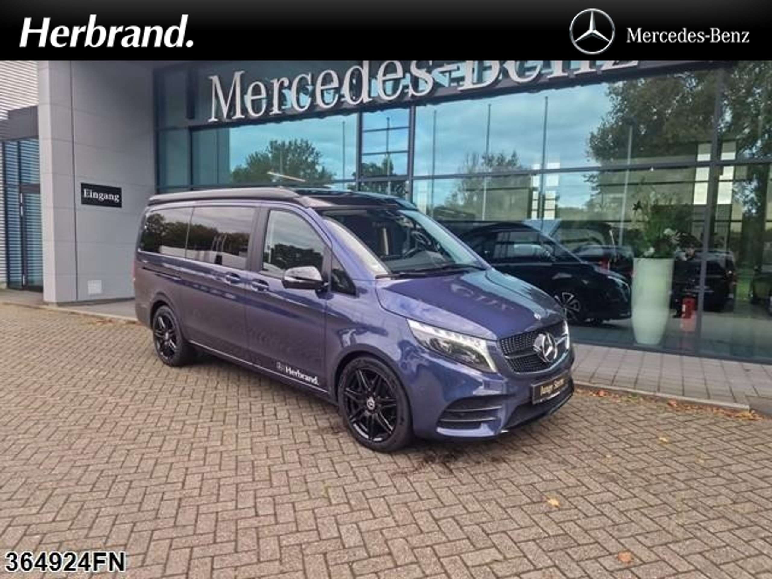 Mercedes-Benz - V 250