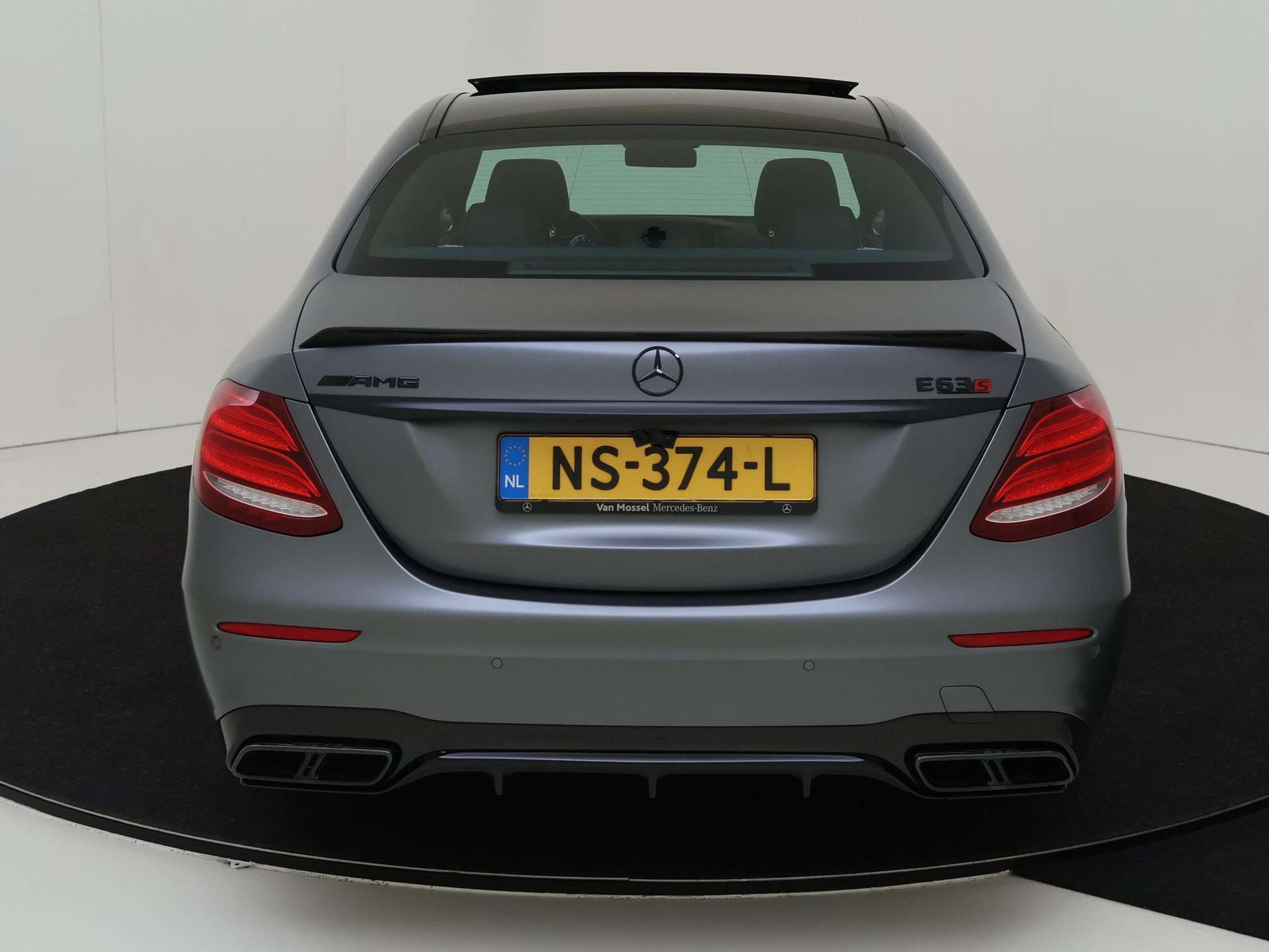 Mercedes-Benz - E 63 AMG