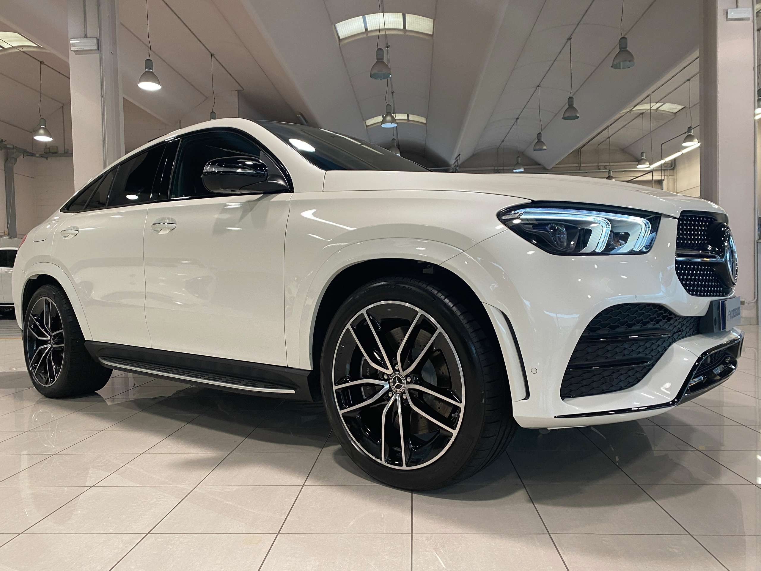 Mercedes-Benz - GLE 350