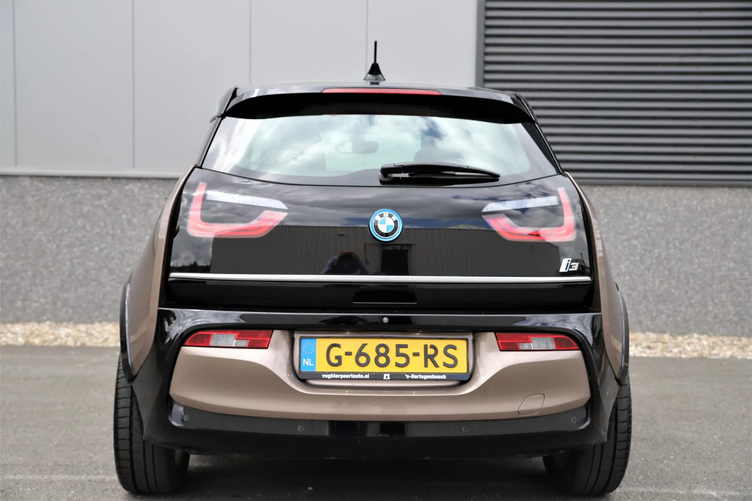 BMW - i3