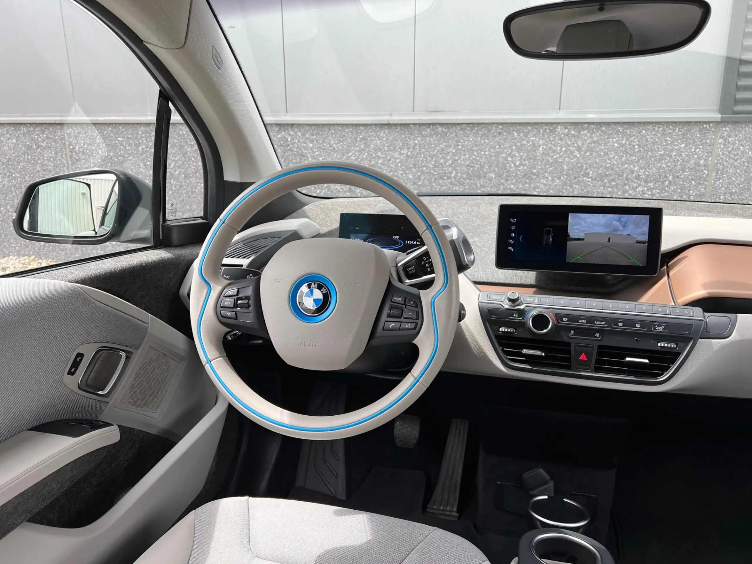 BMW - i3